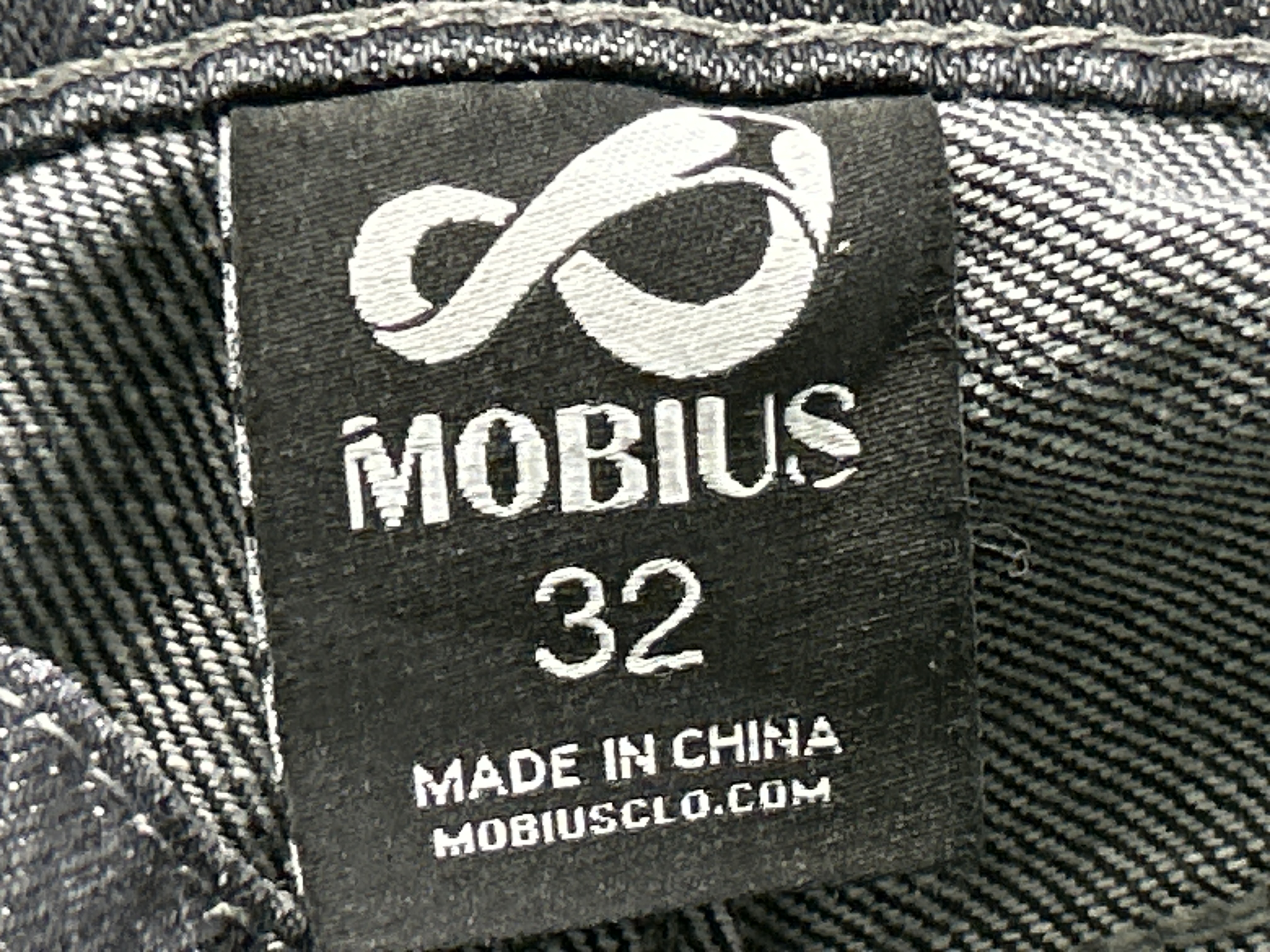 QC Photo - Mobius Dragon Denim Shorts Blue