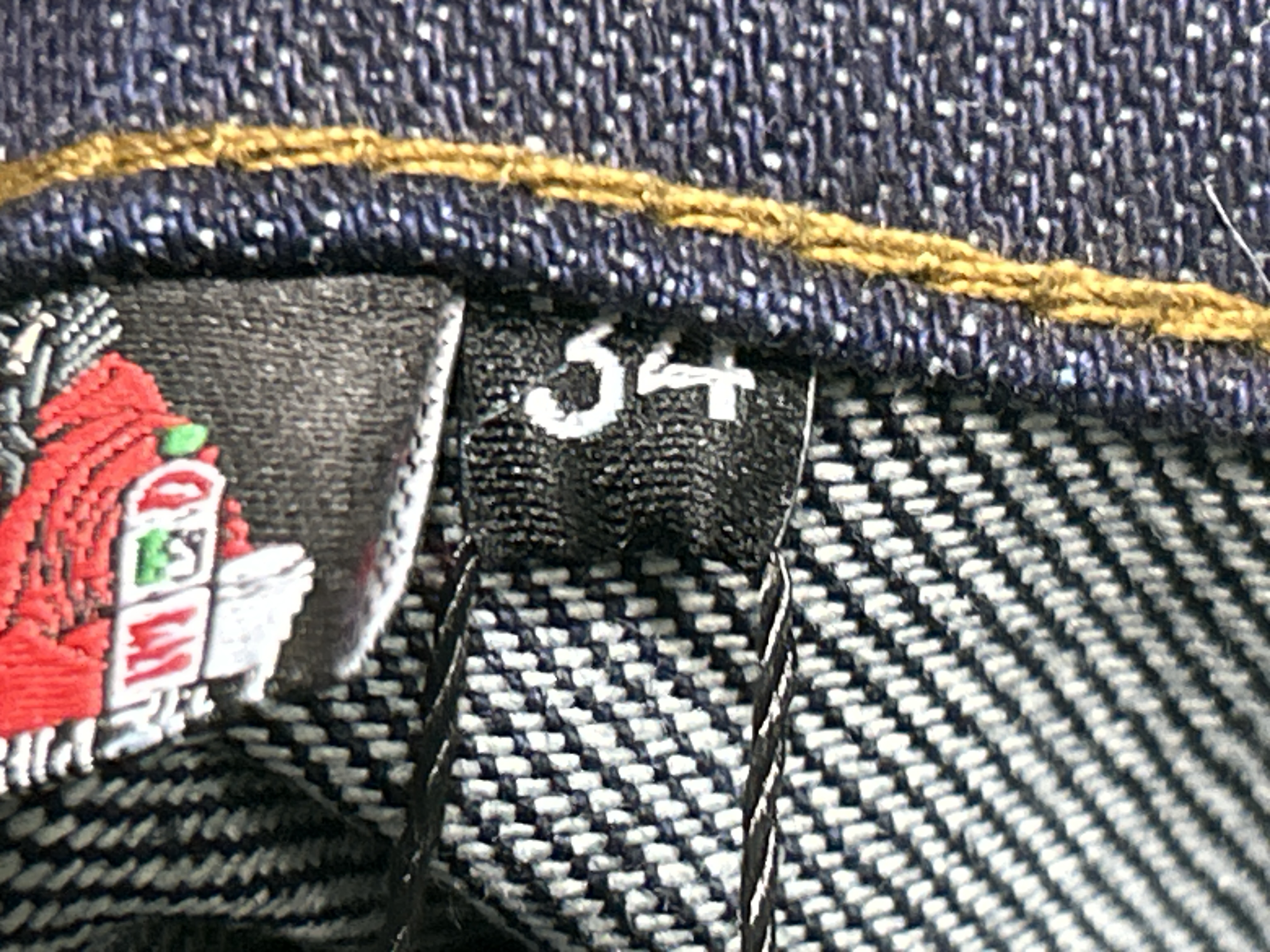 QC Photo - Derschutze On Air Denim Shorts