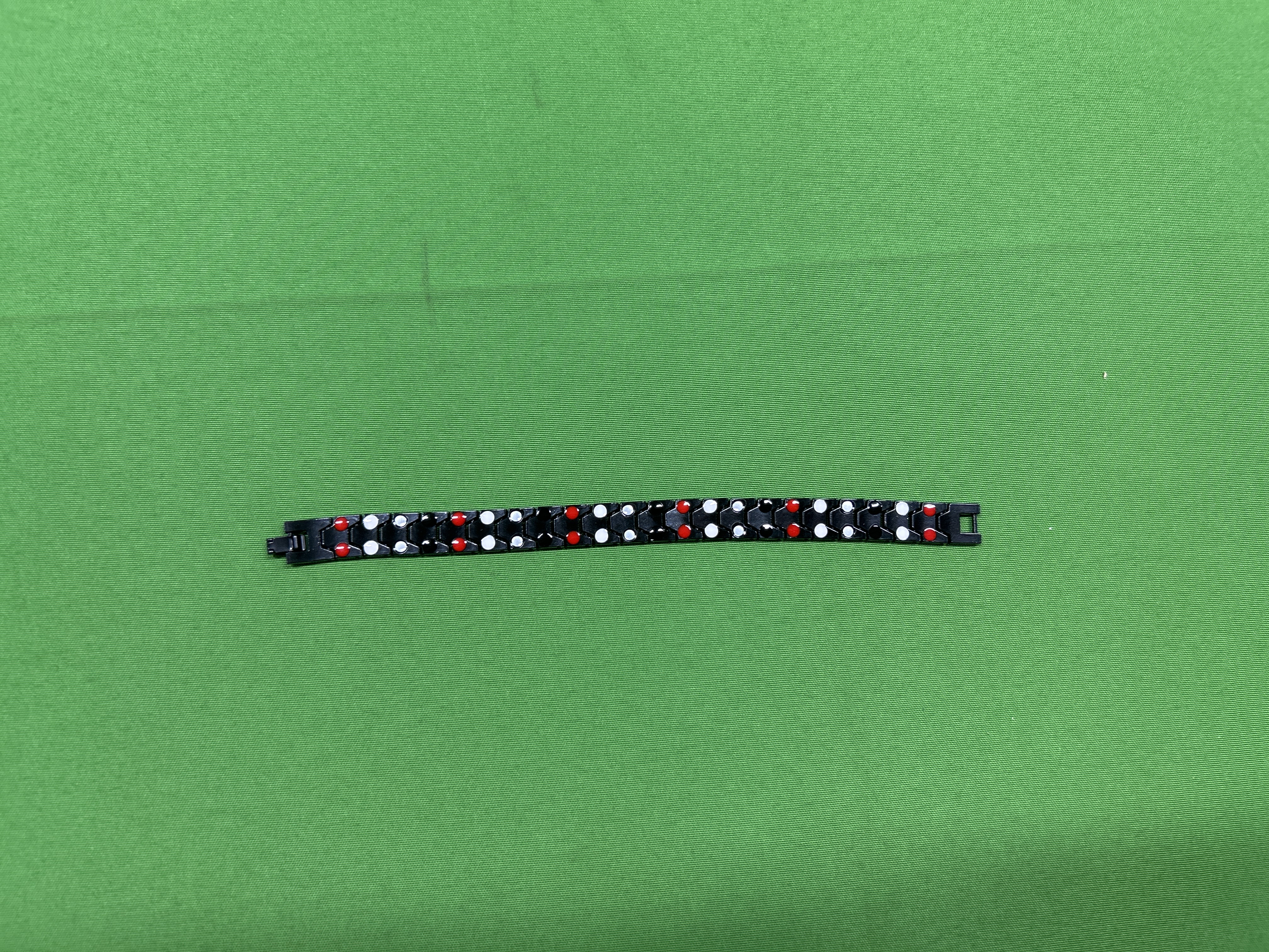 QC Photo - The magnetic bracelet is retro and fashionable 1450