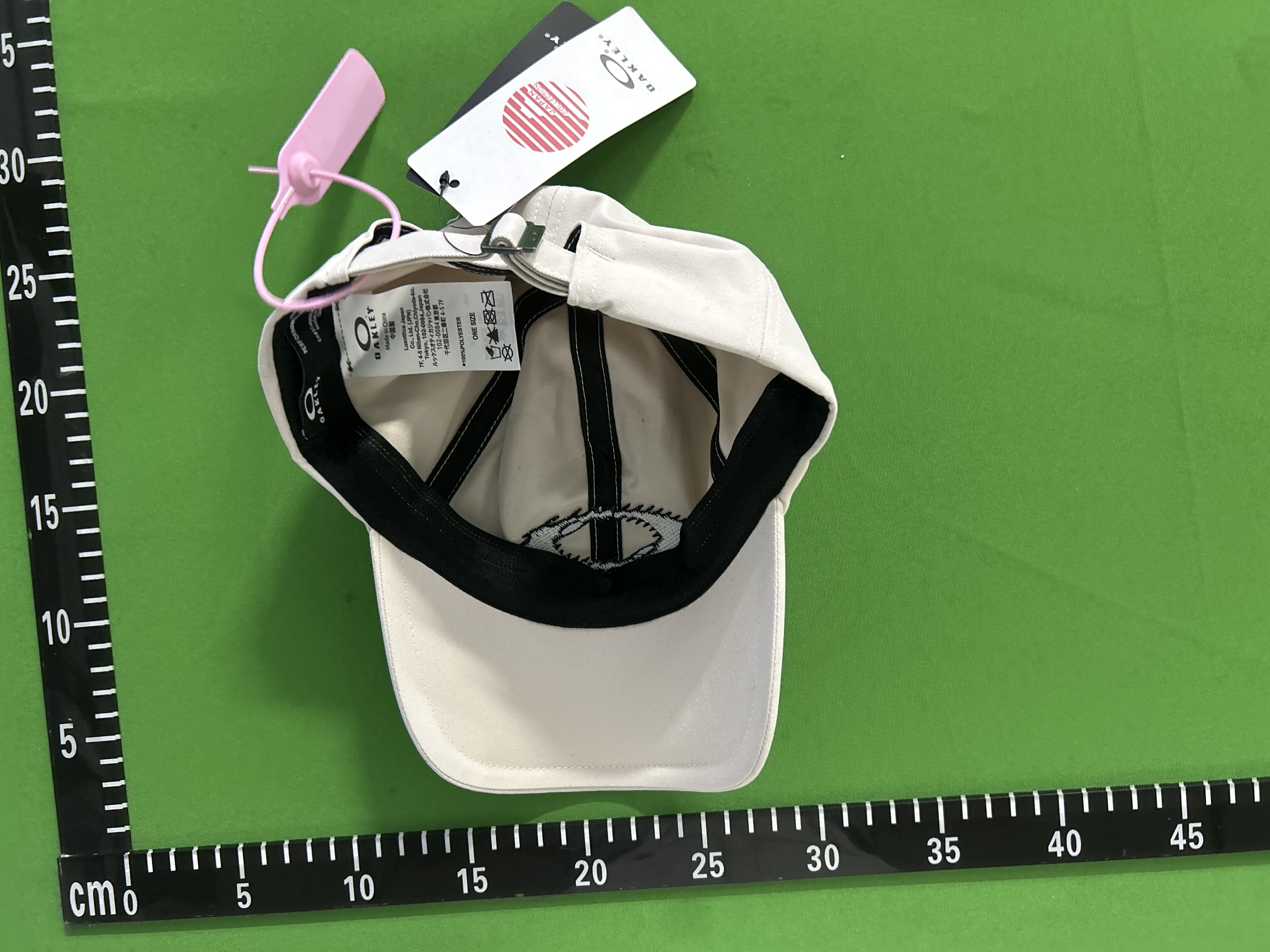 QC Photo - Oakley Cap