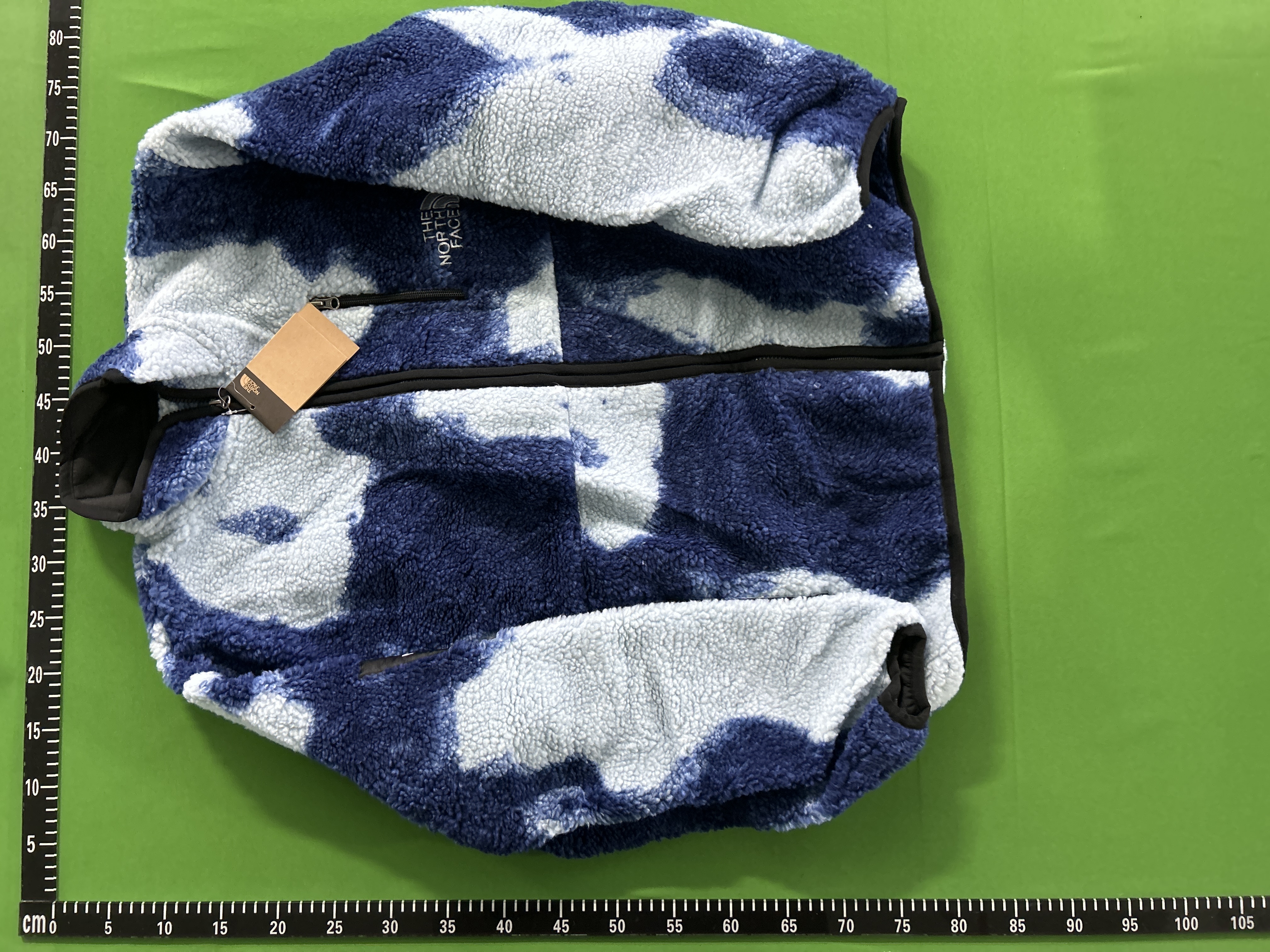 QC Photo - Supreme x North Face Fleece Jacket