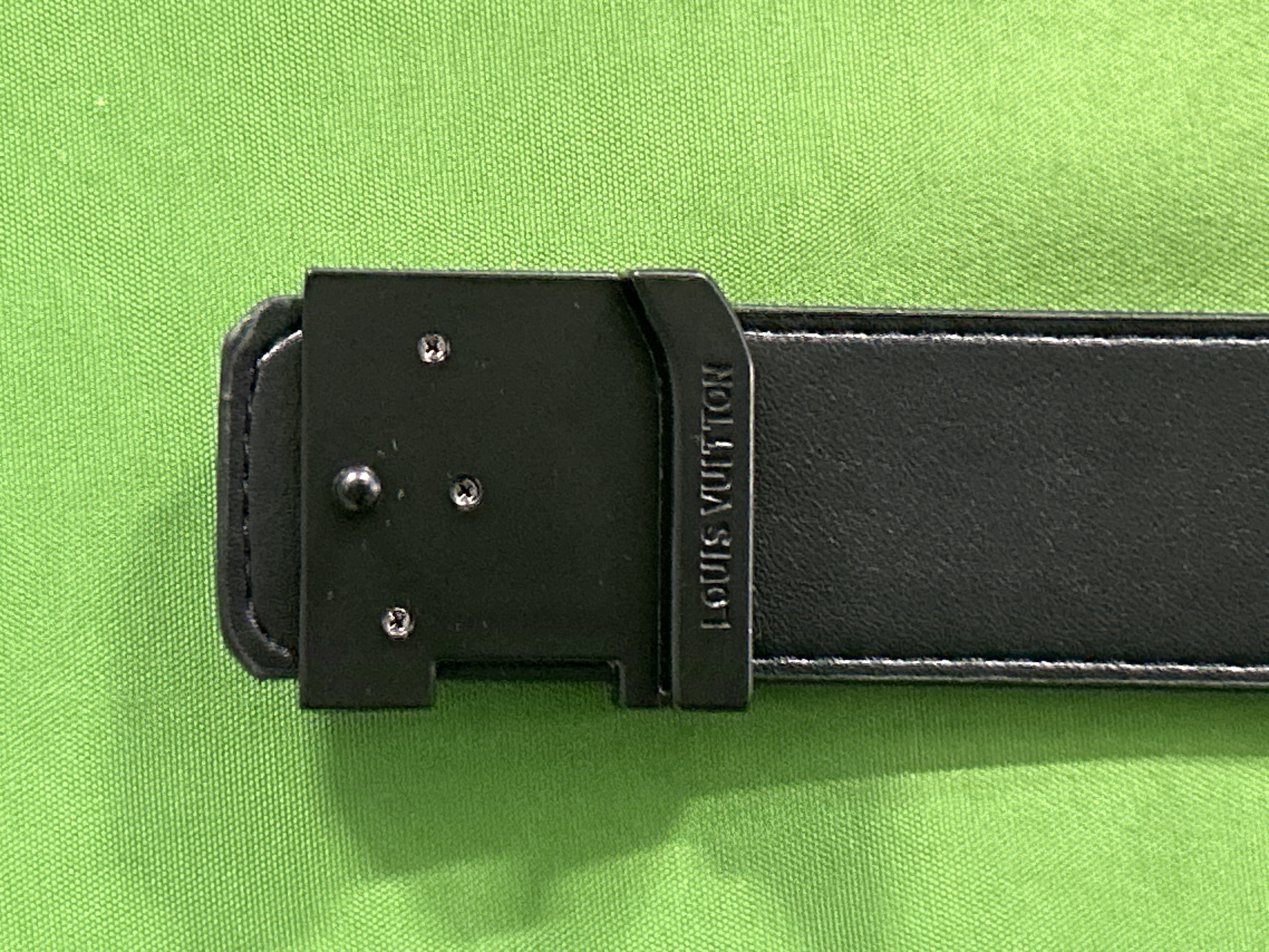 QC Photo - White Louis Vuitton Belt