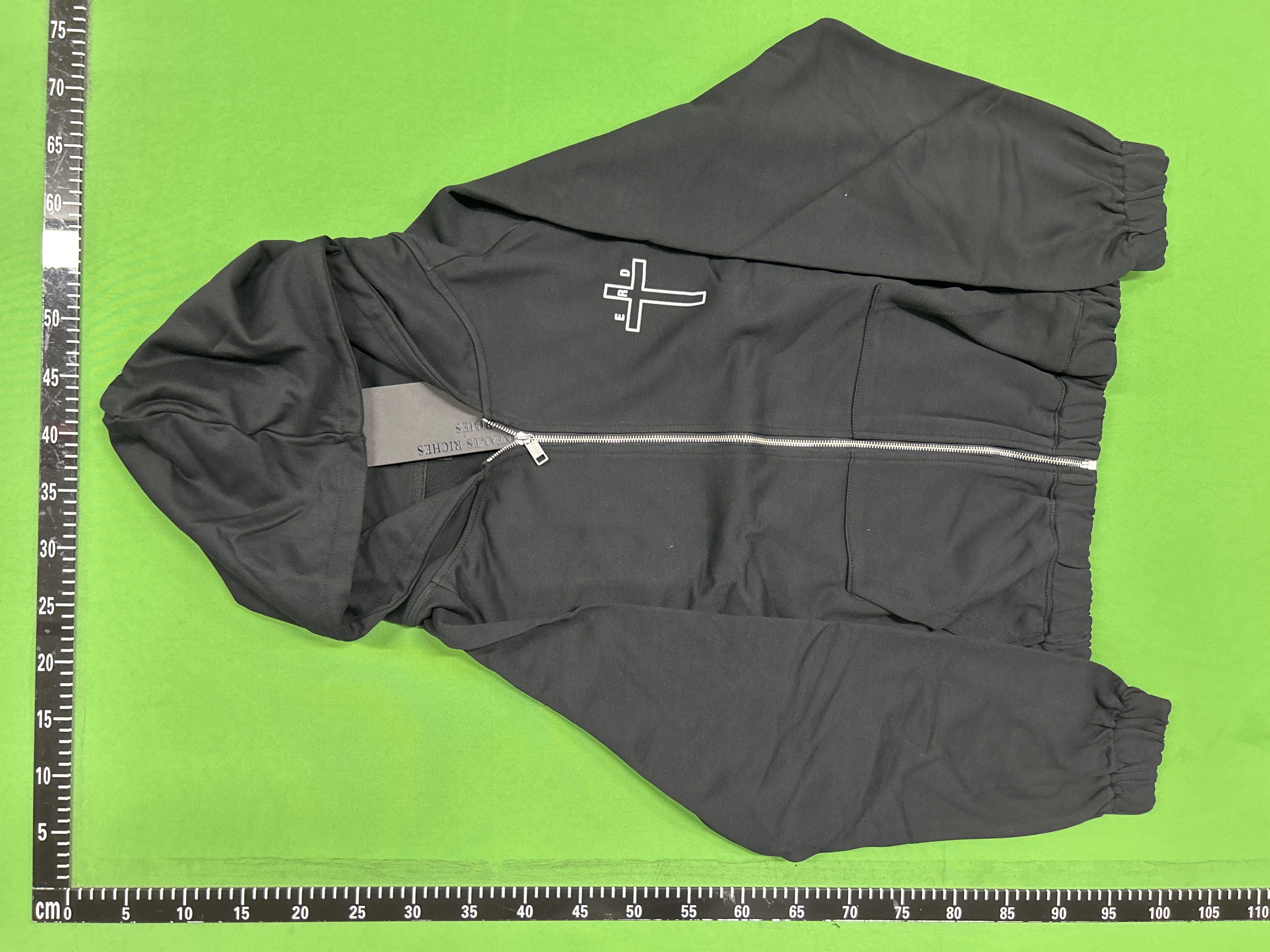 QC Photo - Black zipper sweatshirt