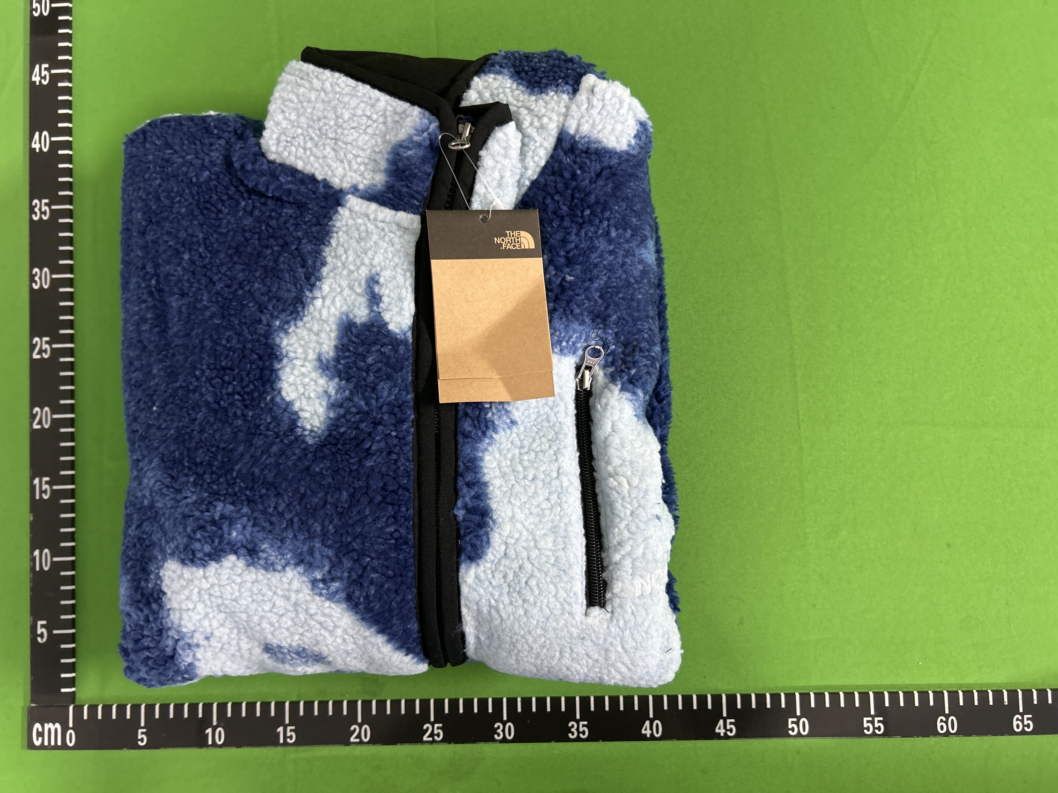 QC Photo - Supreme x North Face Fleece Jacket