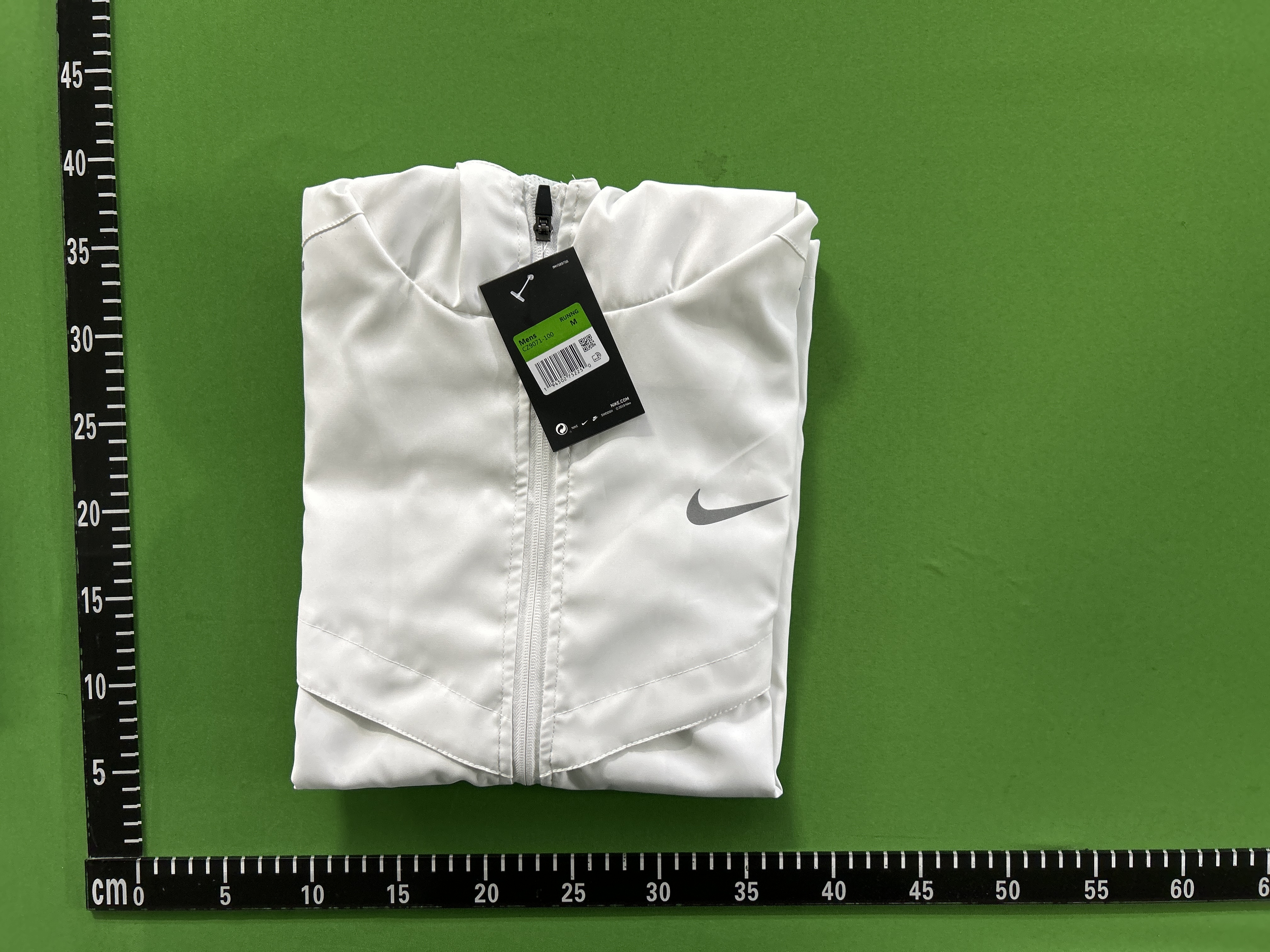 QC Photo - Sports windbreaker with cap 4852