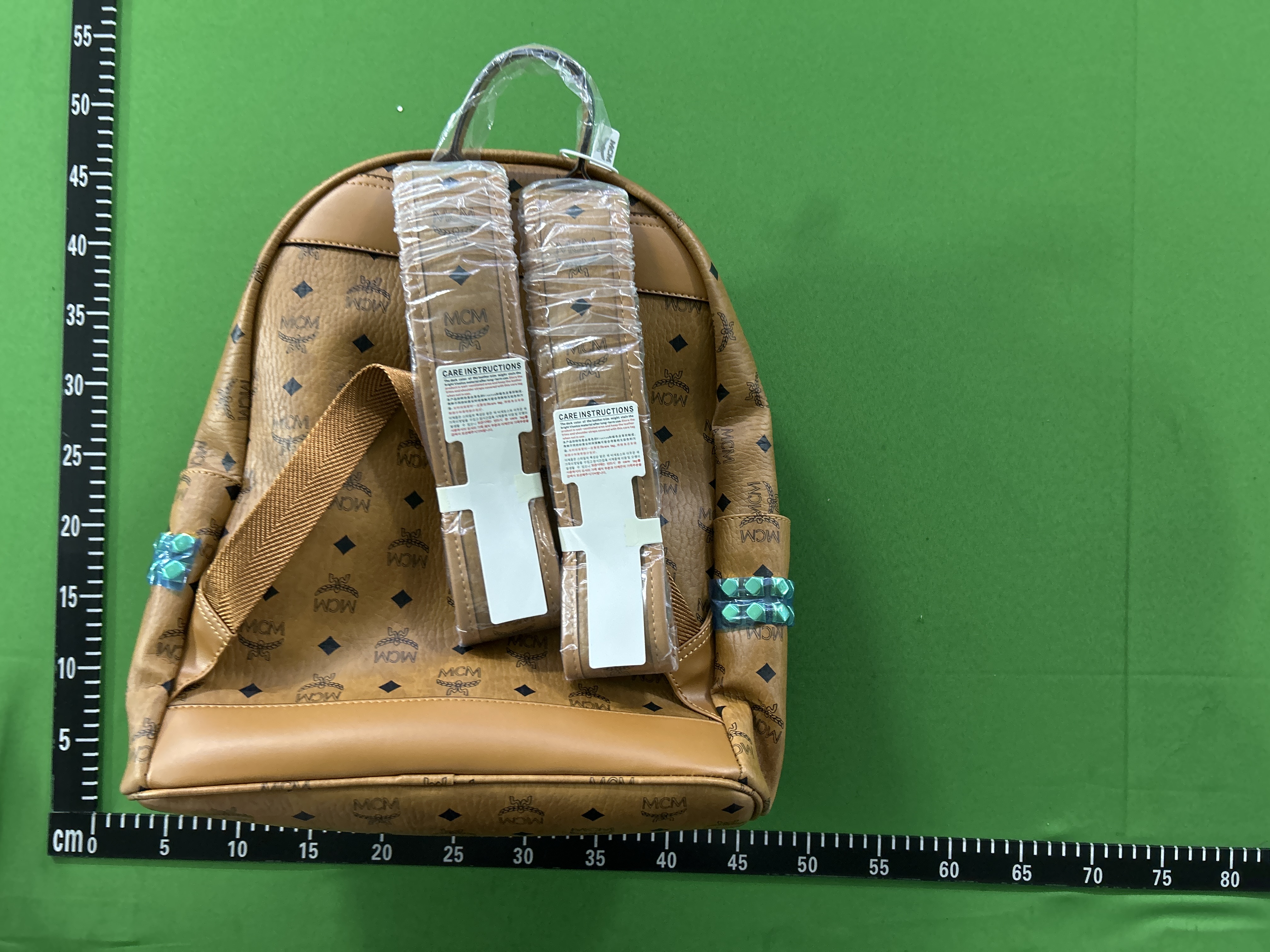 QC Photo - mini backpack 4464