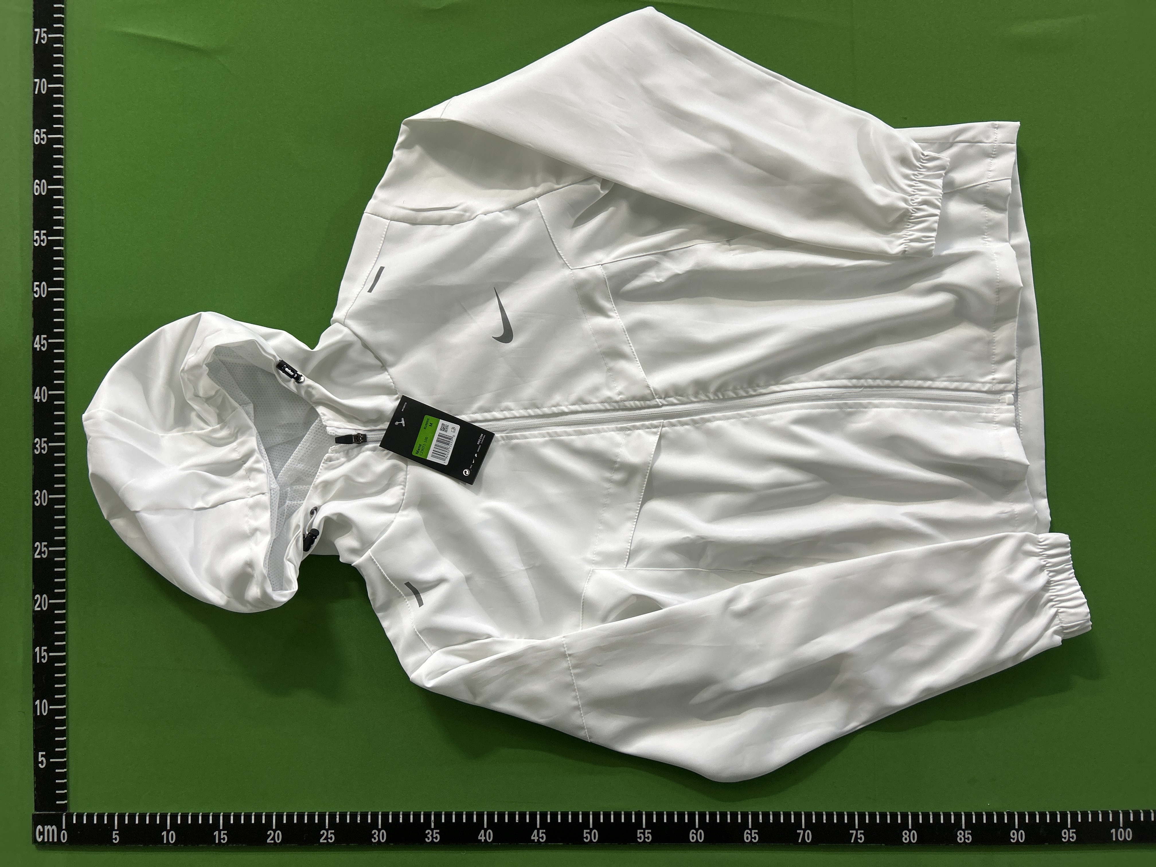 QC Photo - Sports windbreaker with cap 4852