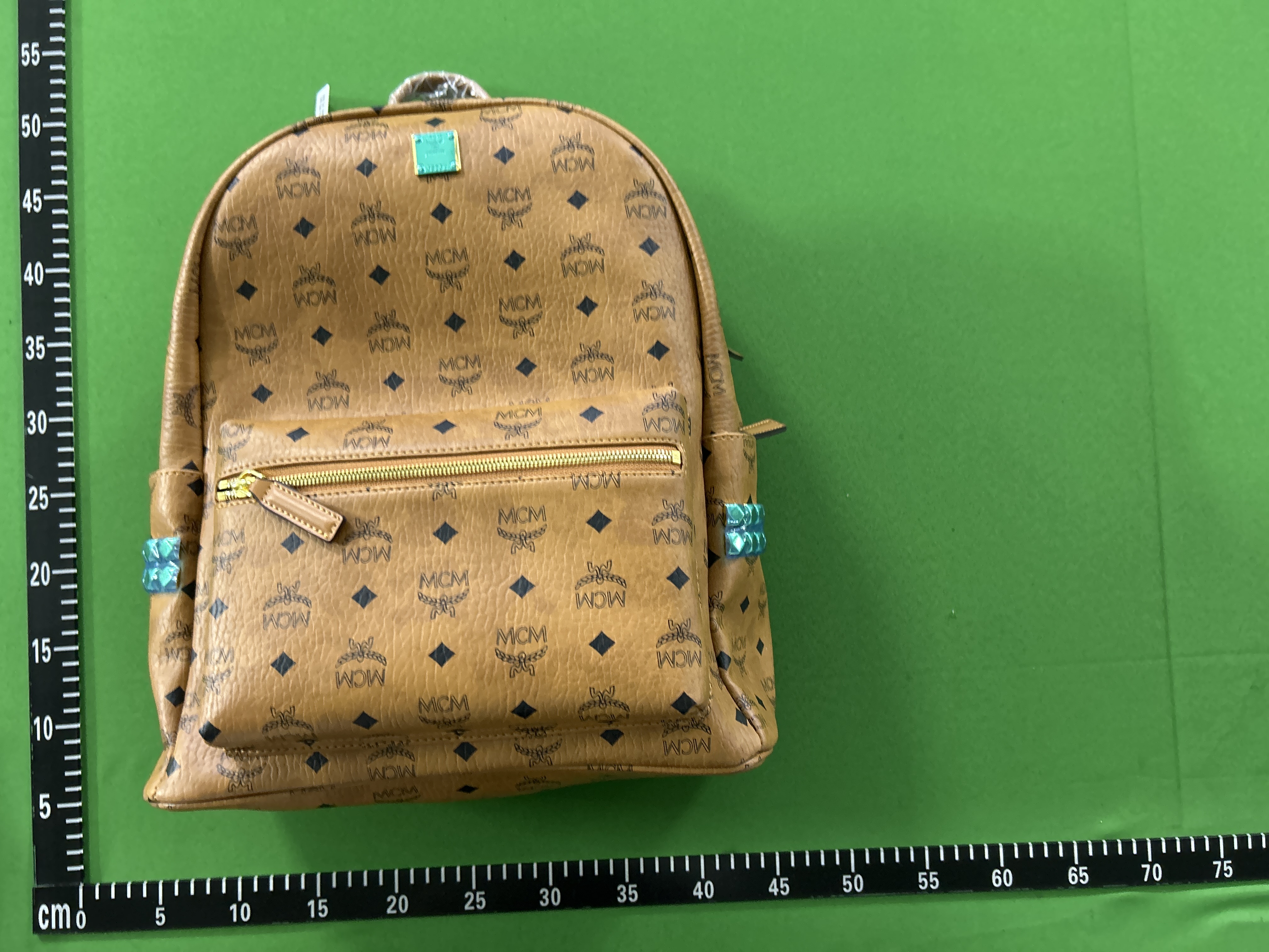 QC Photo - mini backpack 4464