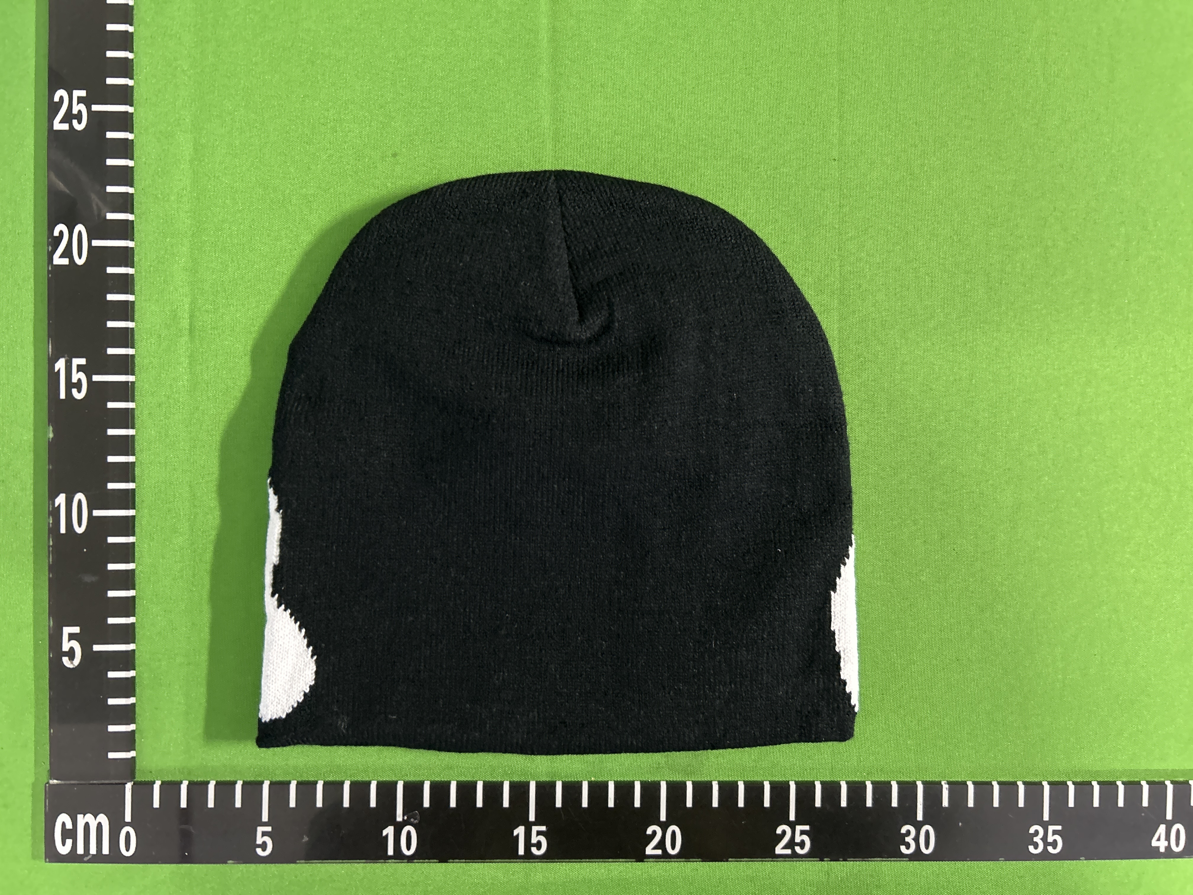QC Photo - Warm knitted cap letters 1210