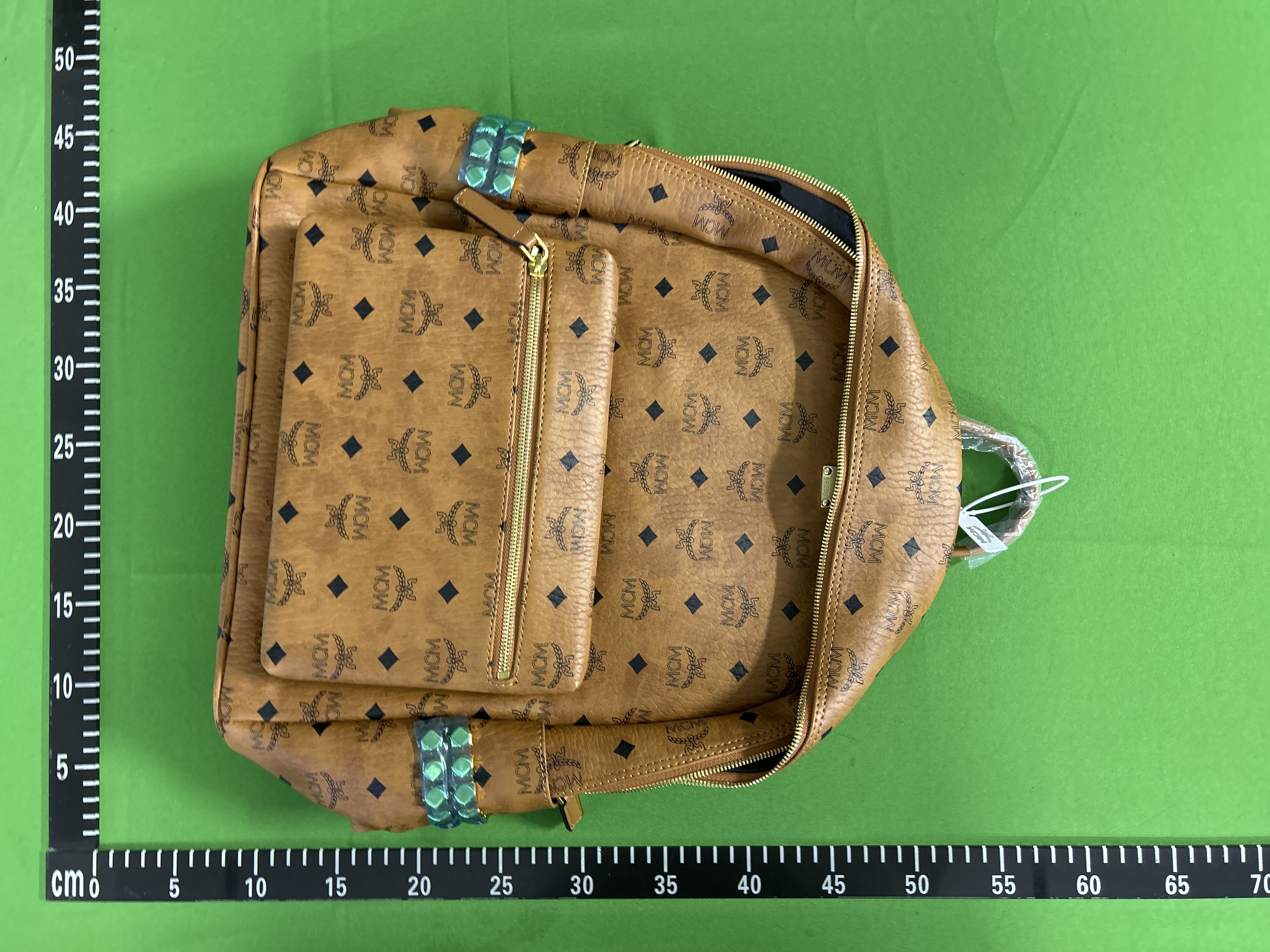 QC Photo - mini backpack 4464