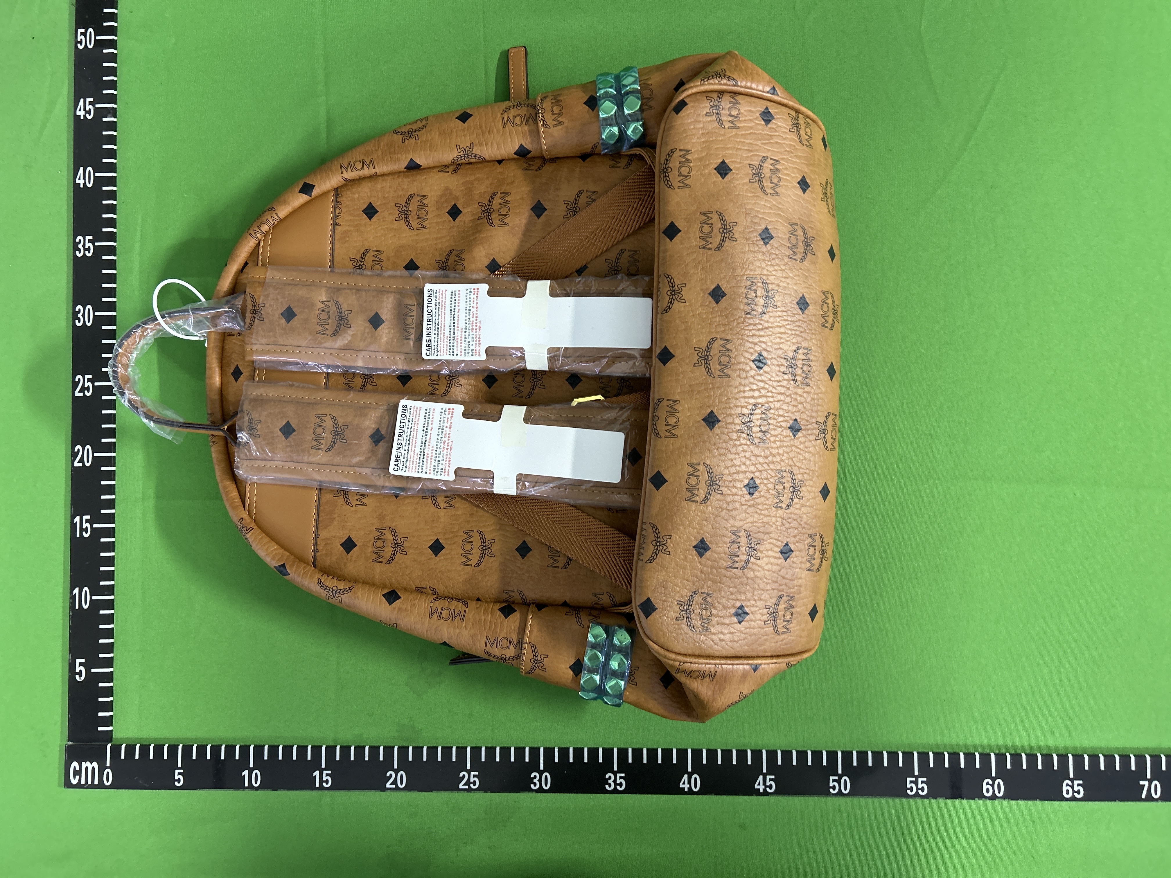 QC Photo - mini backpack 4464