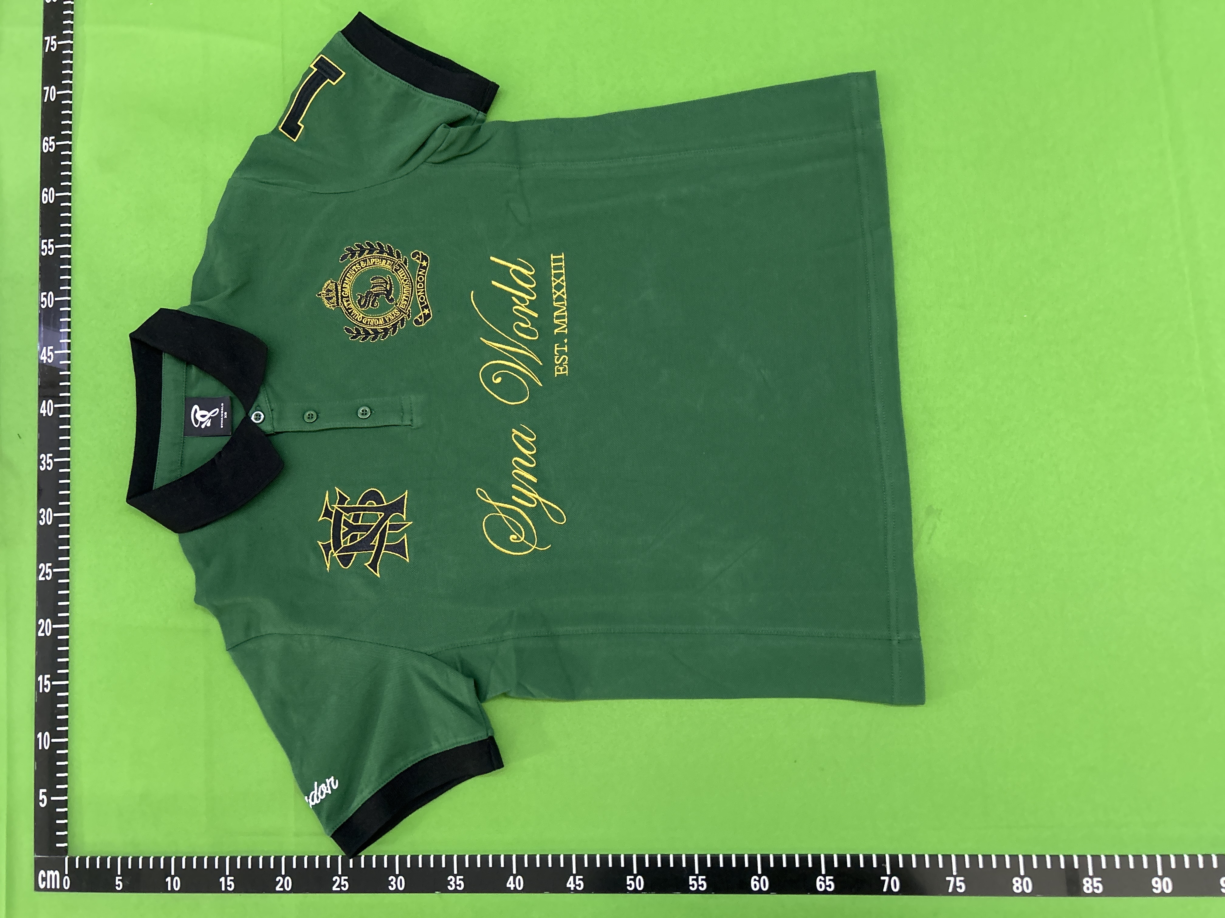 QC Photo - Syna World London Green Polo
