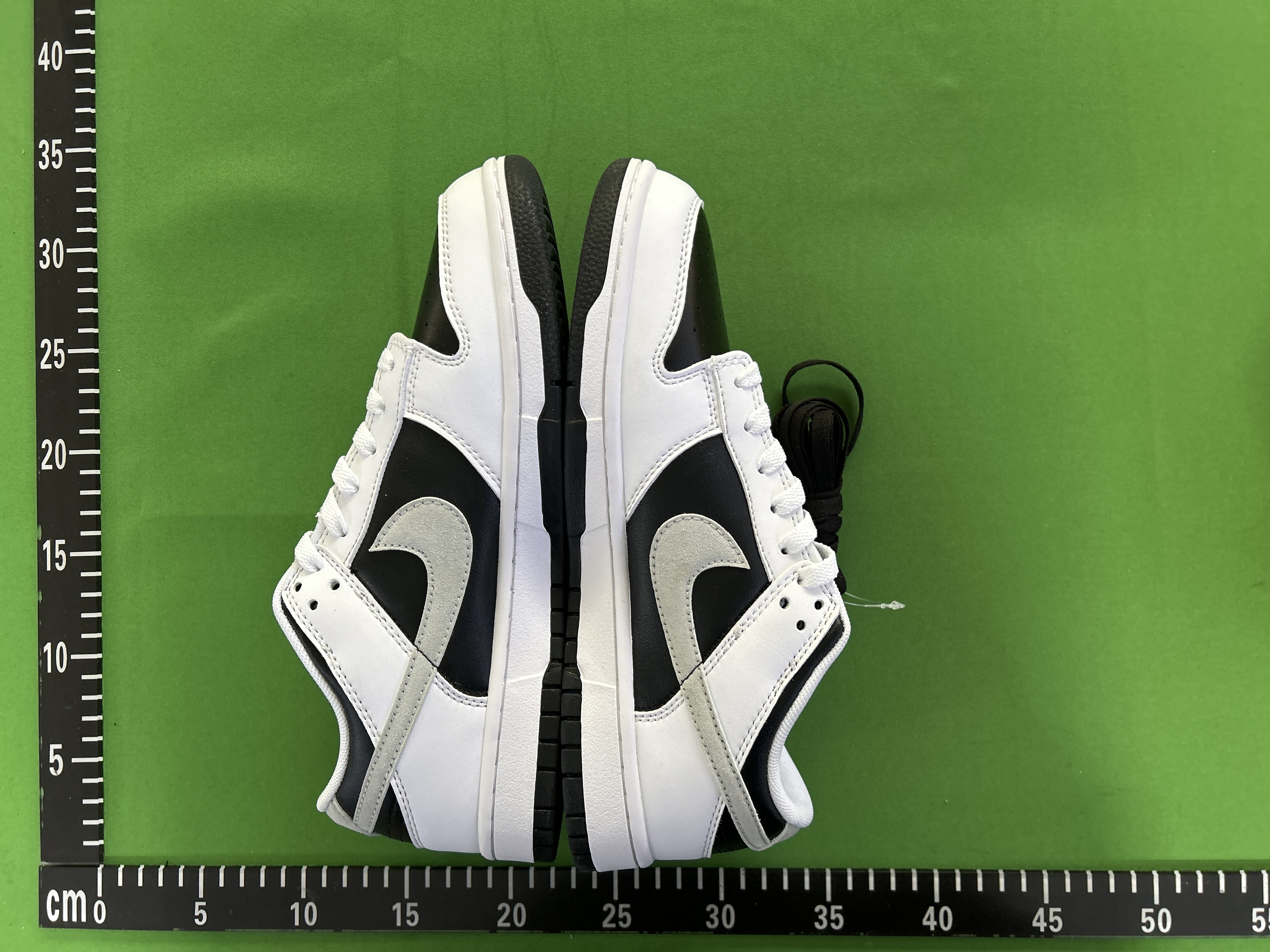 QC Photo - Nike Dunk Low Retro PRM Year of the Rabbit White Rabbit