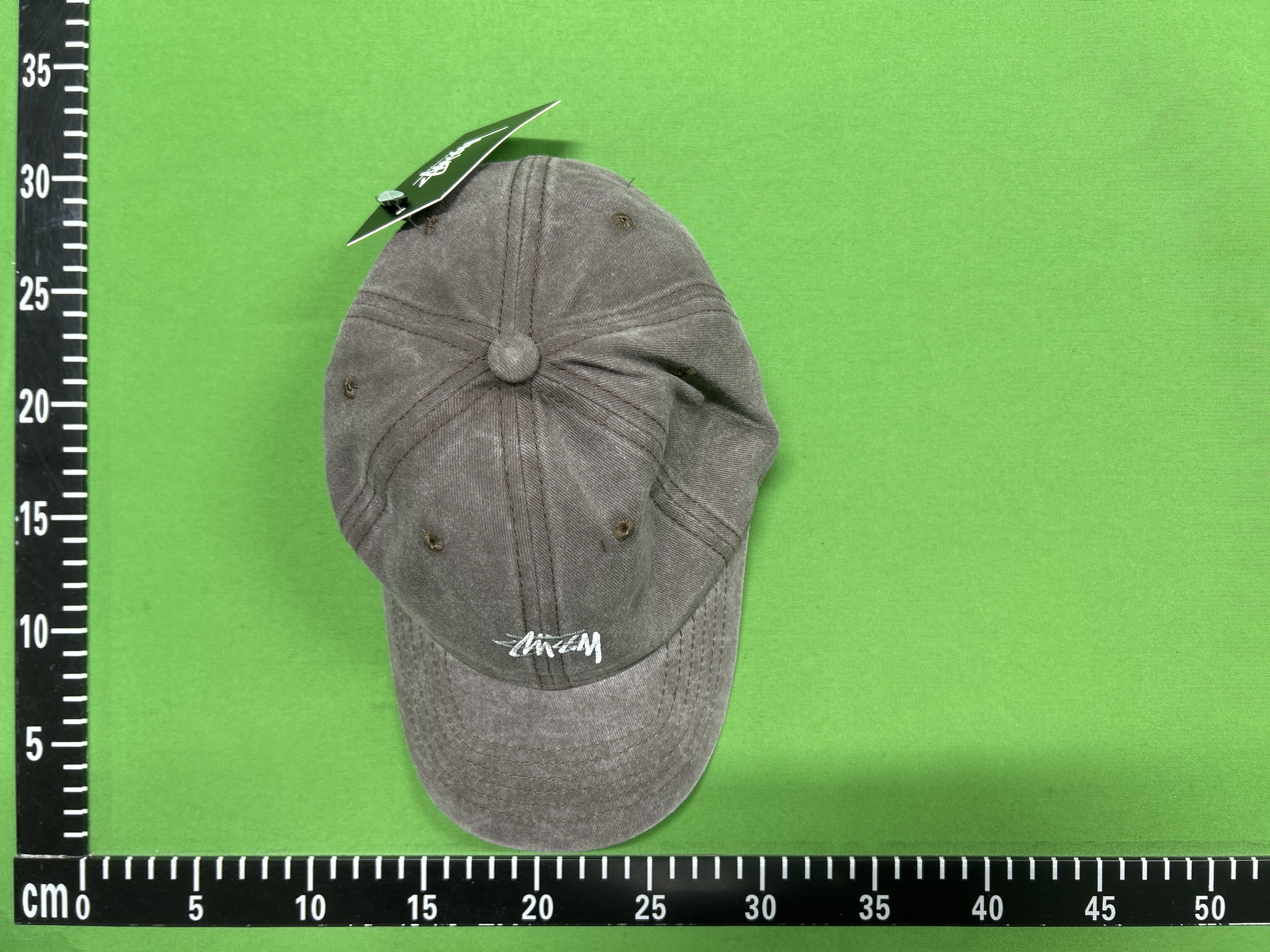 QC Photo - A small embroidered baseball cap 3437