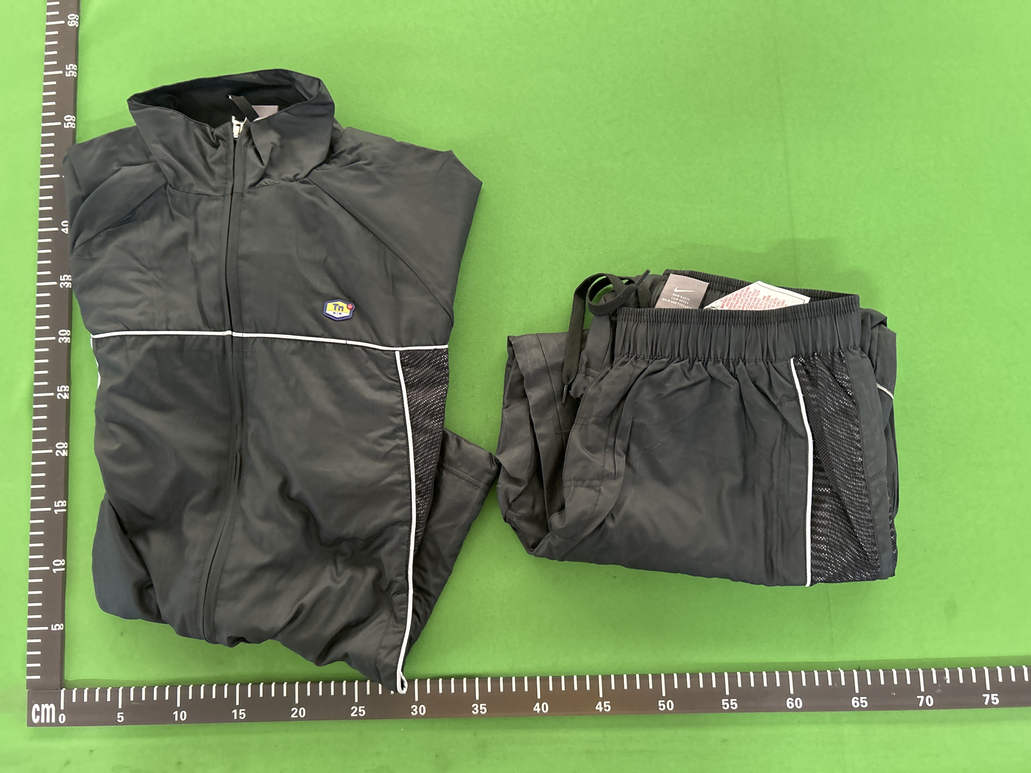 QC Photo - Nike TN Track Jacket + Pants Black Zebra