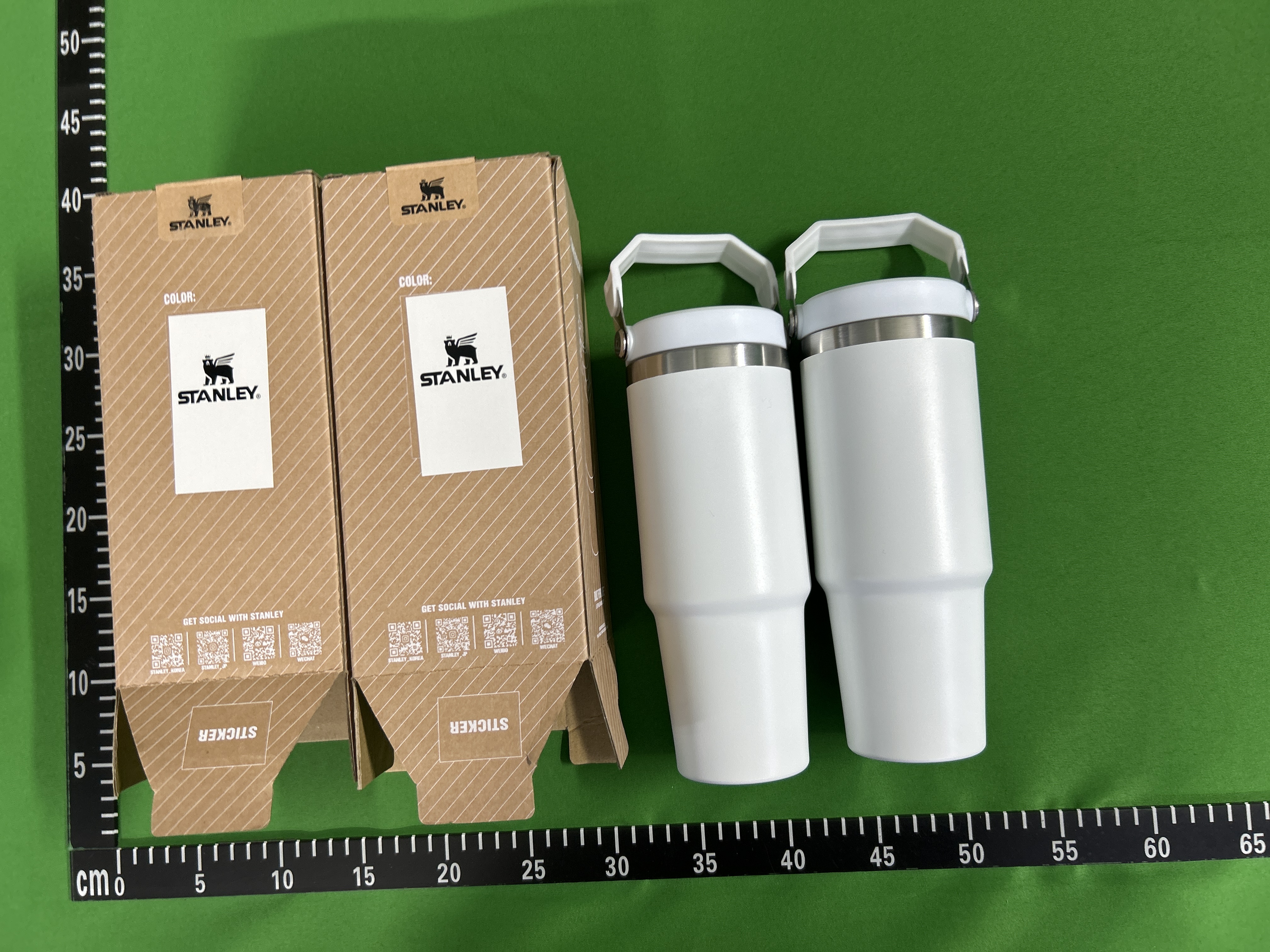 QC Photo - Hand-held car cup 0939