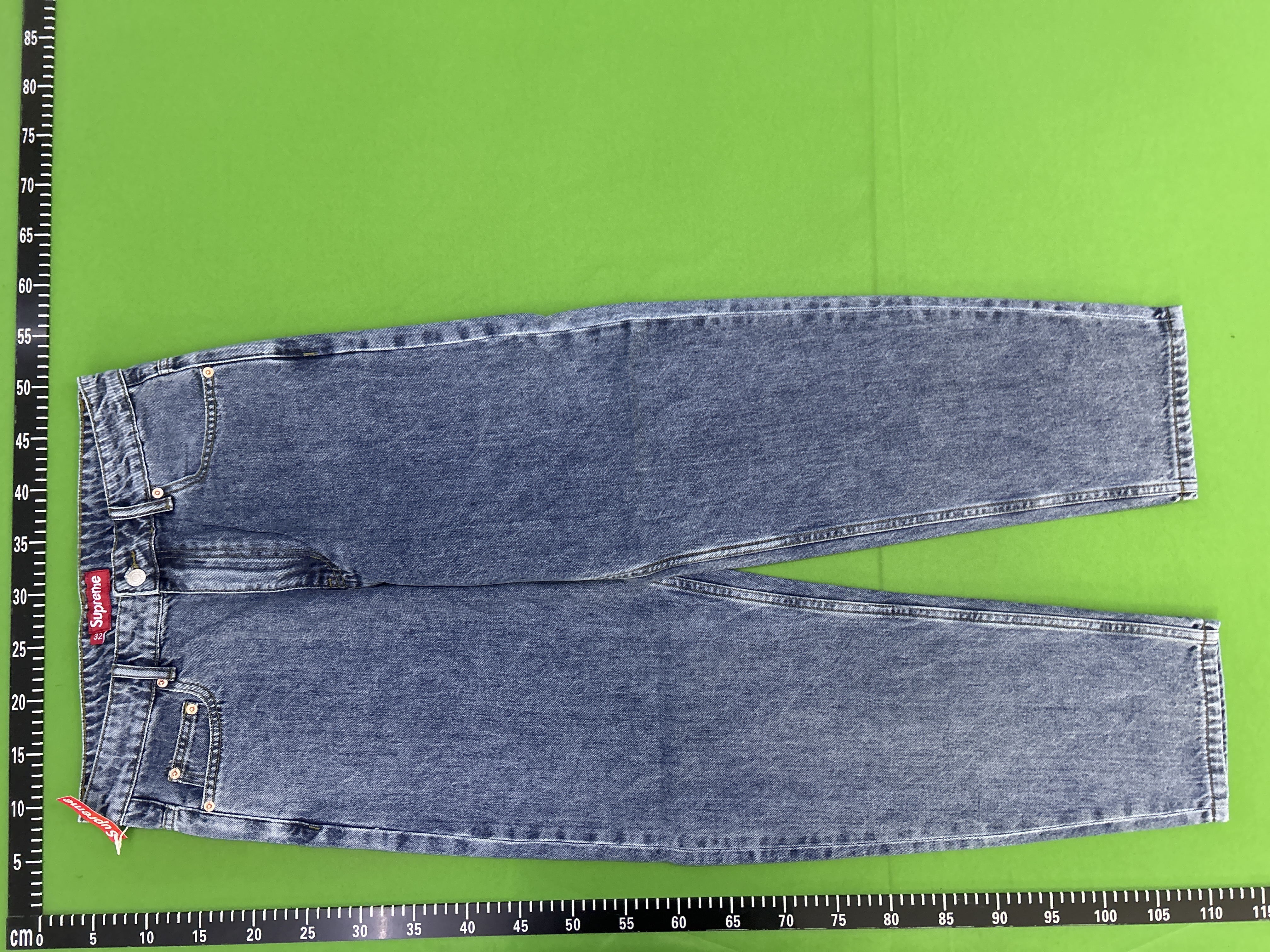 QC Photo - Supreme Baggy Jeans