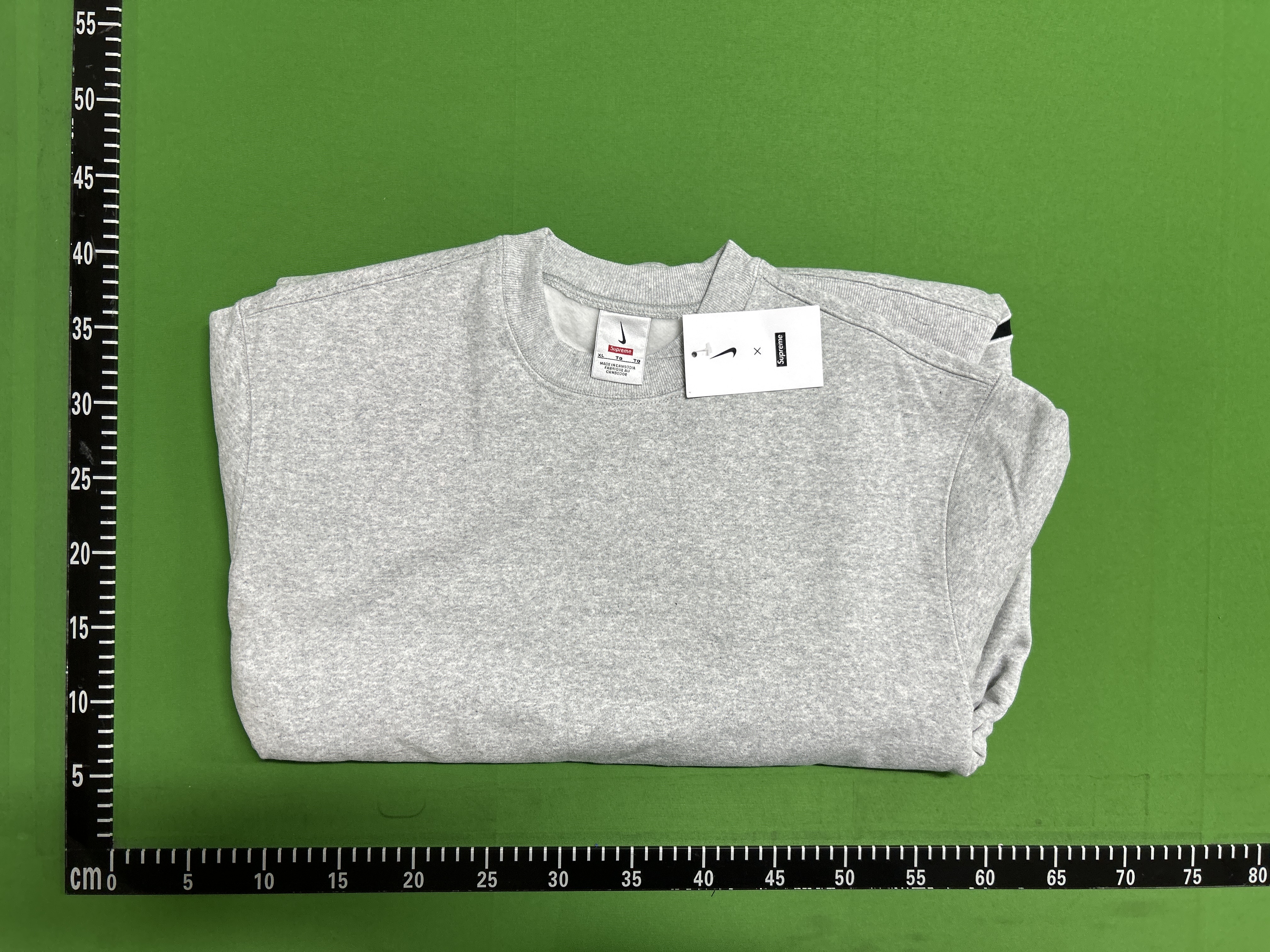 QC Photo - Supreme Nike Arc Crewneck Black