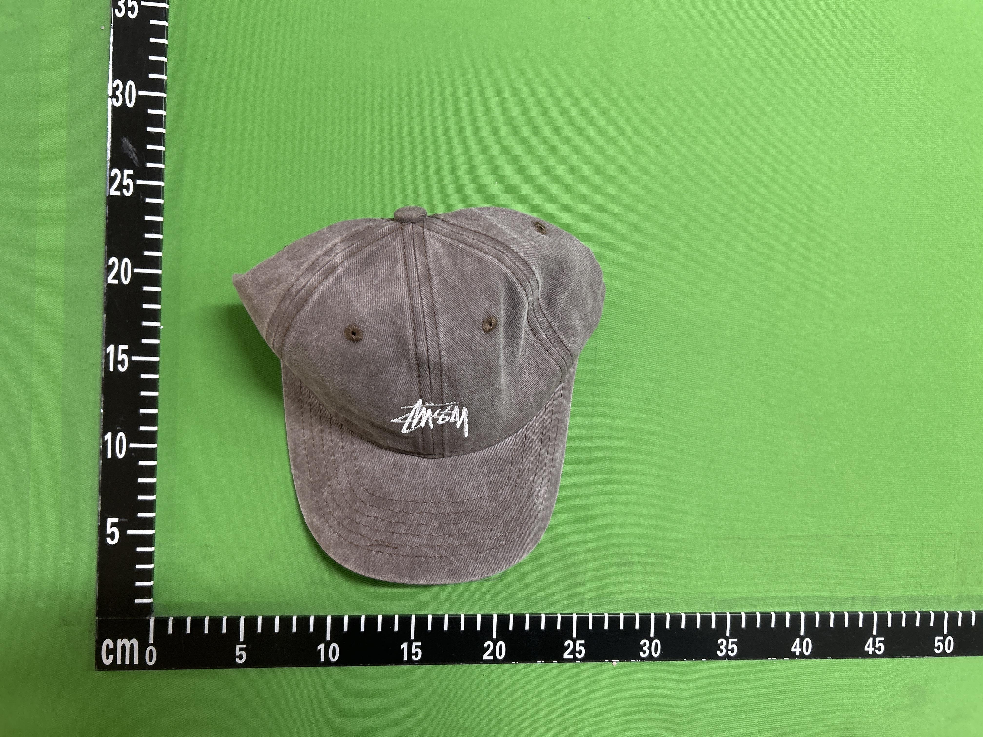 QC Photo - A small embroidered baseball cap 3437