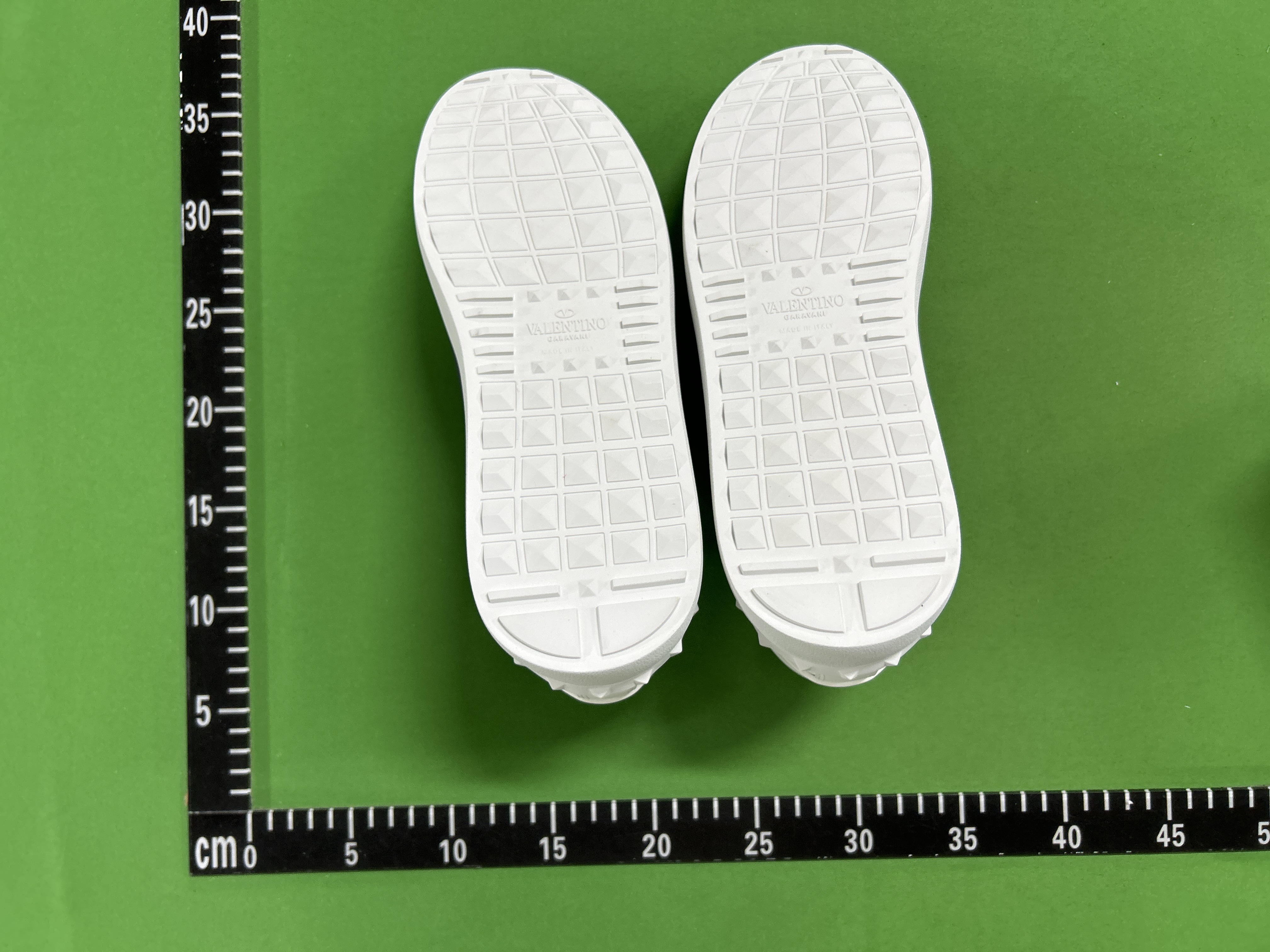 QC Photo - Valentino Garavani Sneakers (35 Variants)