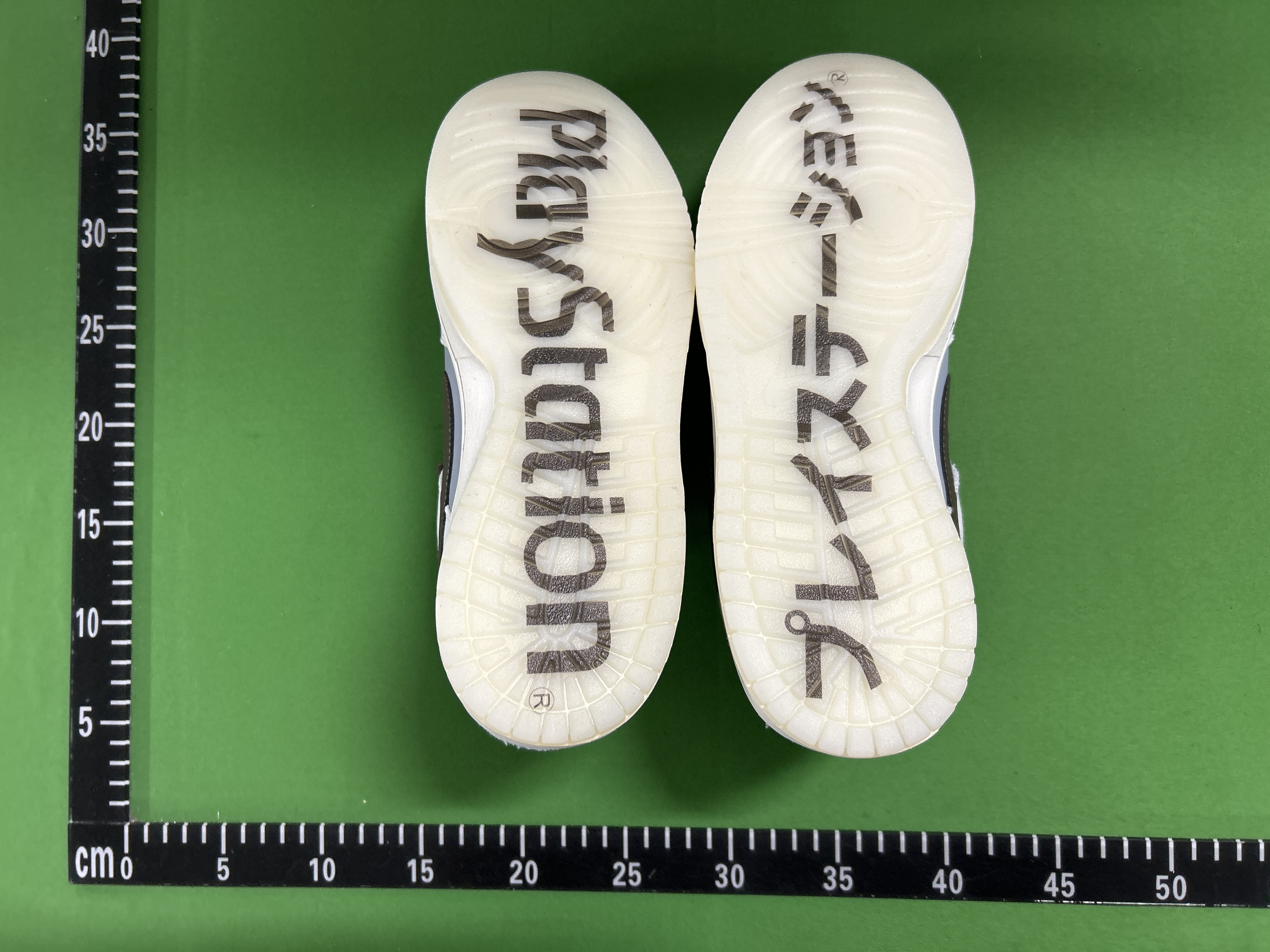 QC Photo - Travis Scott PlayStation Dunk