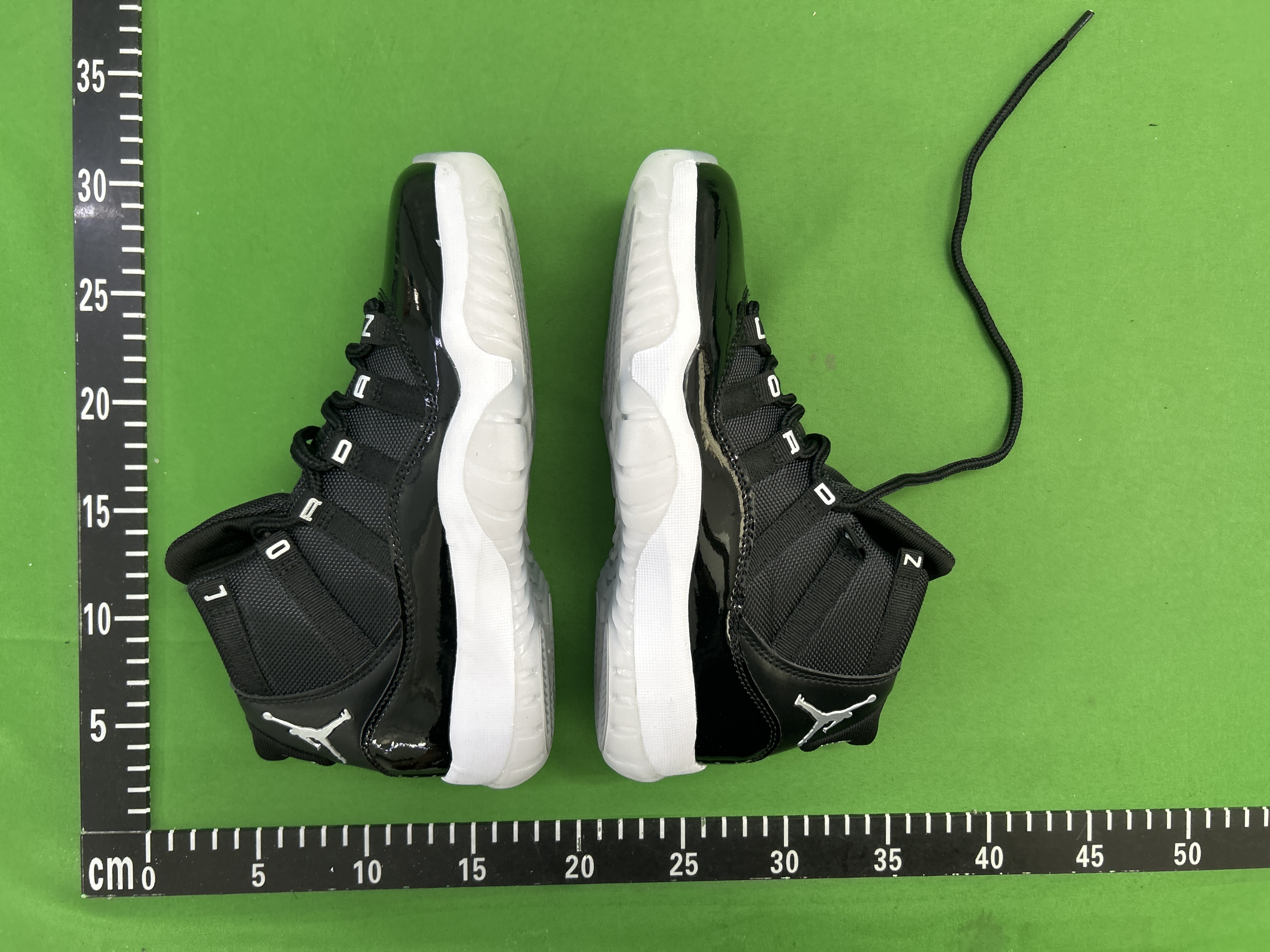 QC Photo - Jordan 11 (9+ Colors)