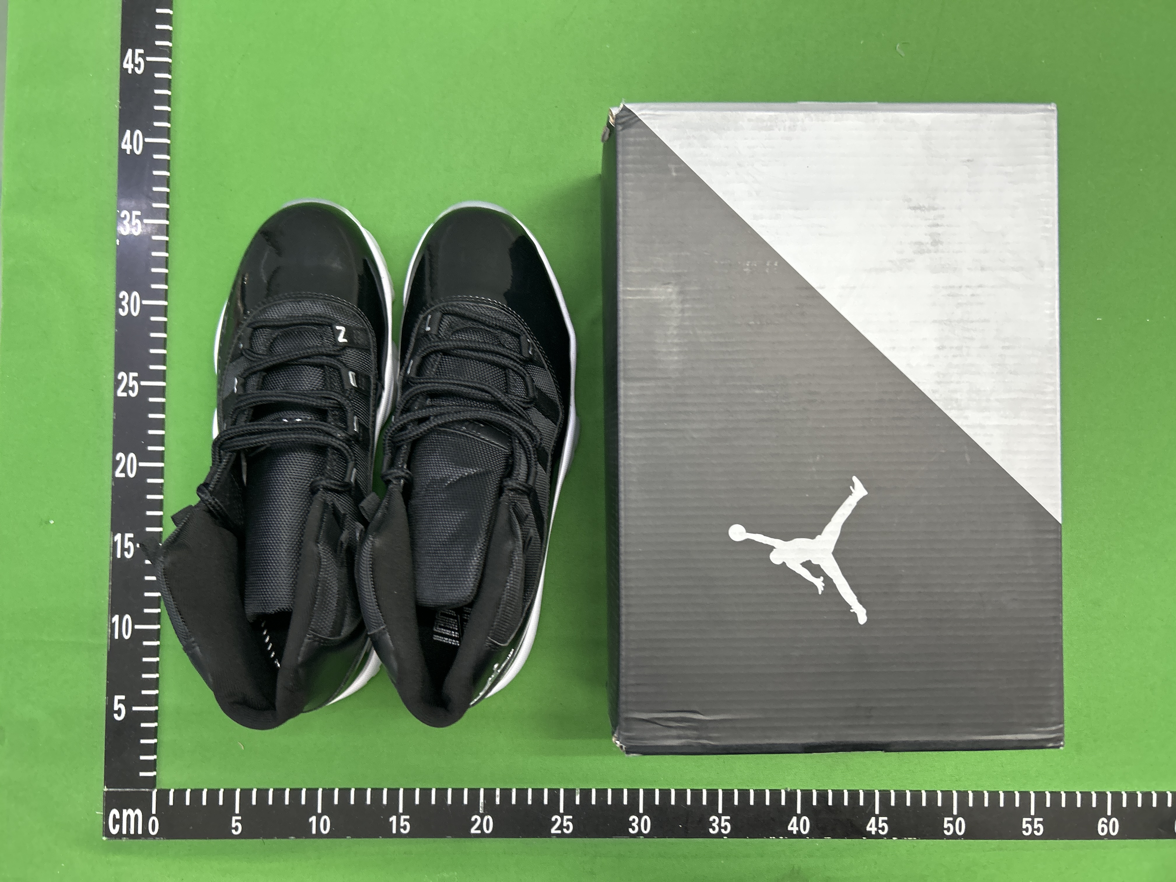 QC Photo - Jordan 11 (9+ Colors)