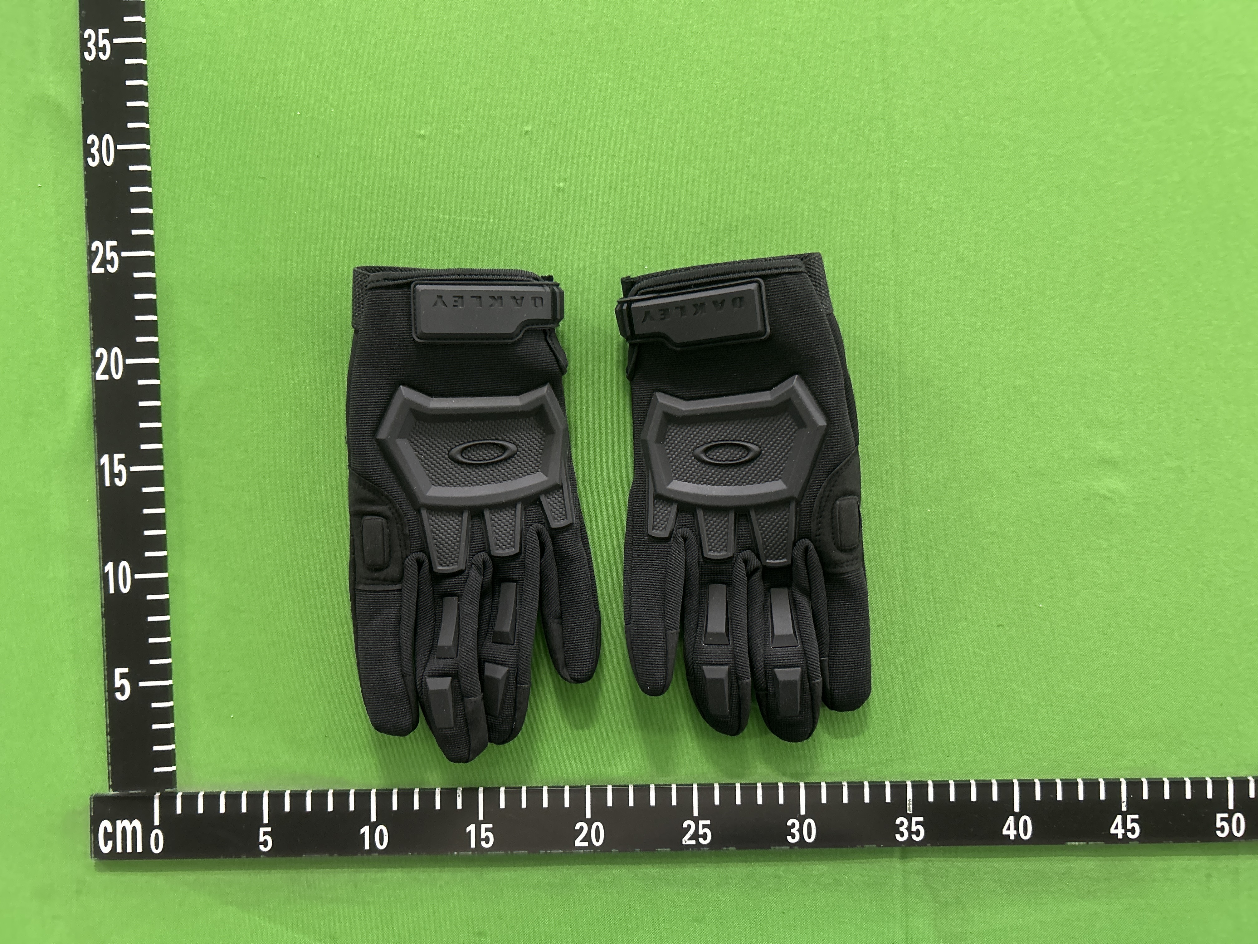QC Photo - Oakley Padded Gloves