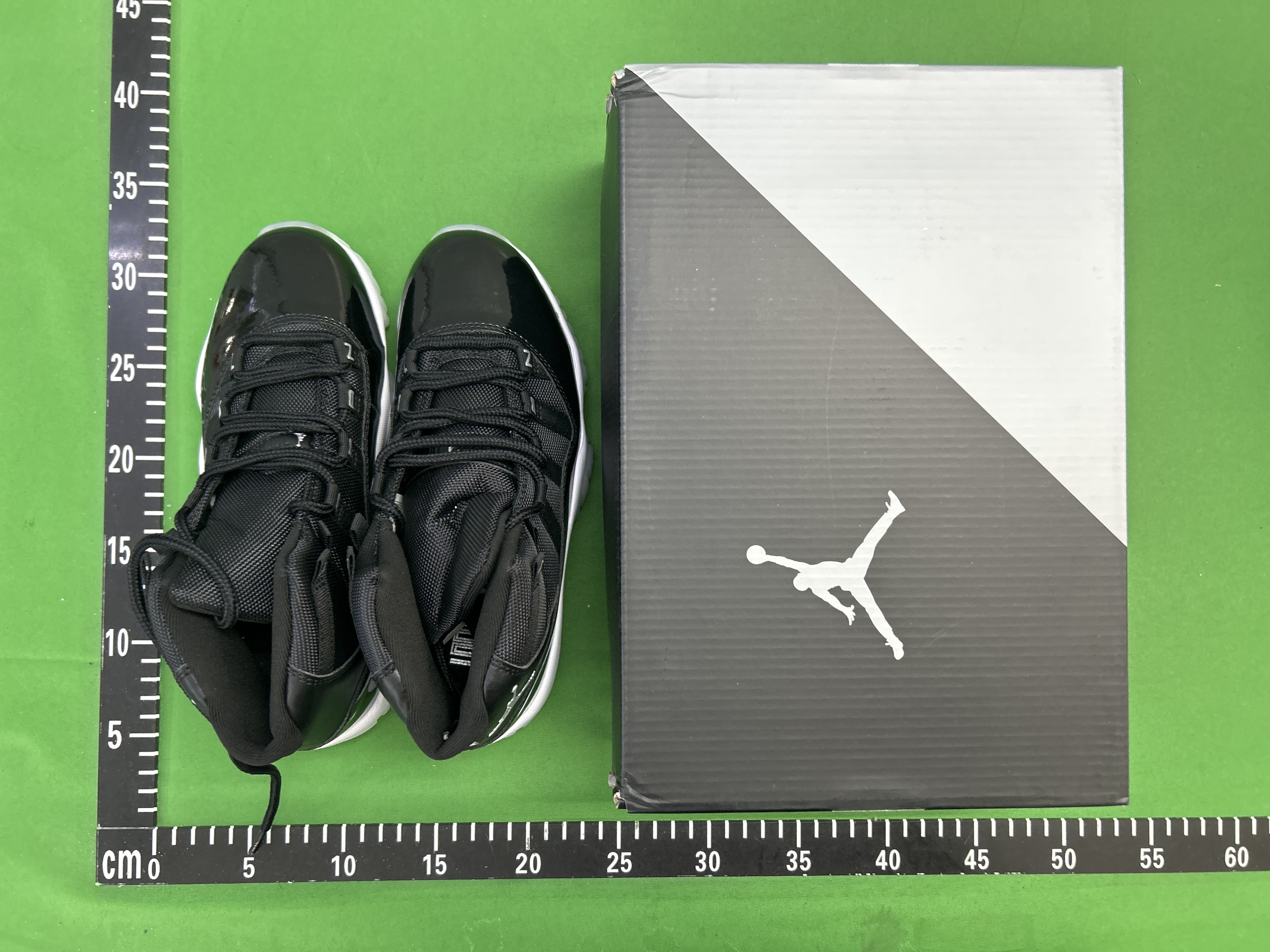 QC Photo - Jordan 11 (9+ Colors)