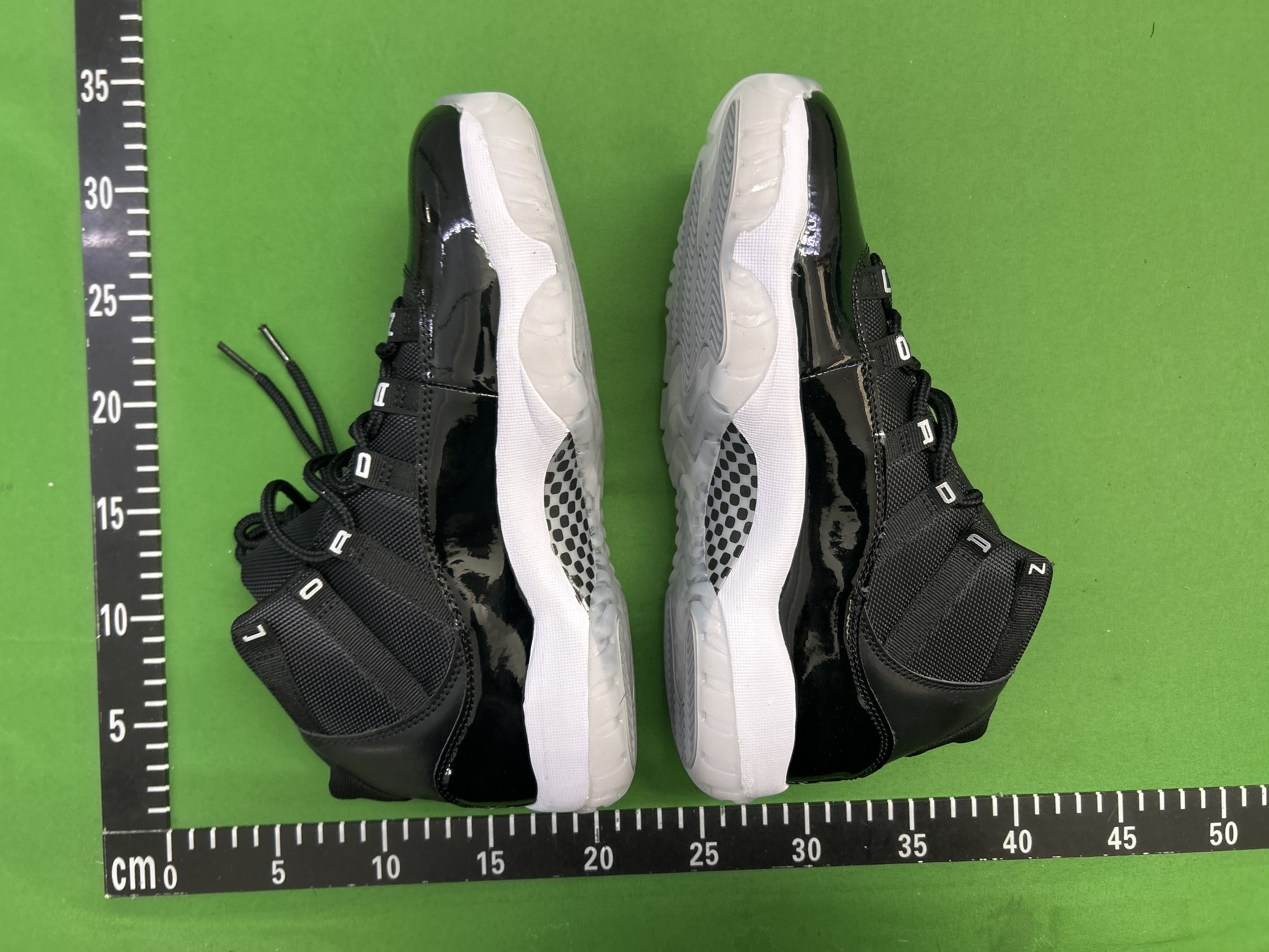 QC Photo - Jordan 11 (9+ Colors)