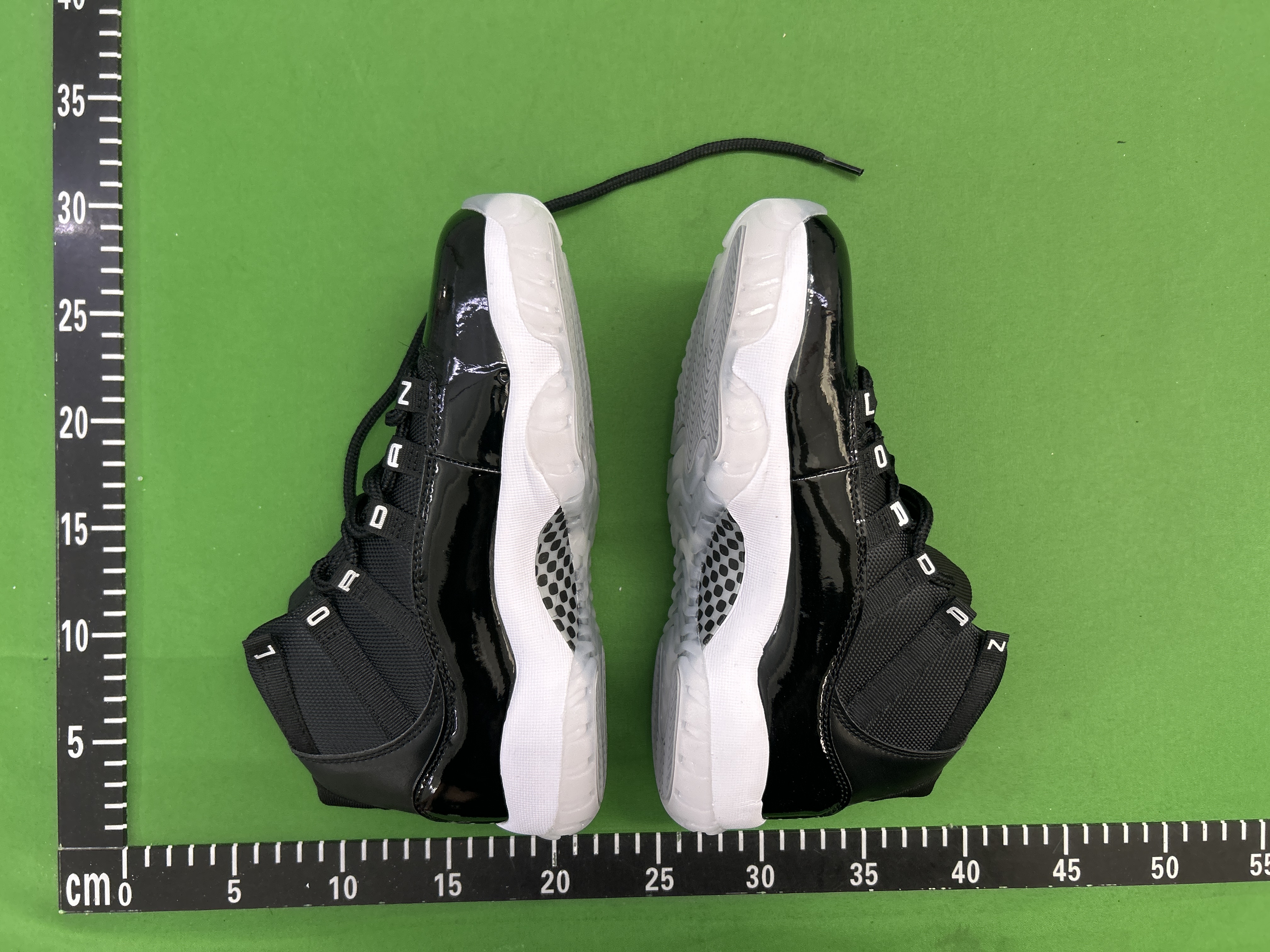 QC Photo - Jordan 11 (9+ Colors)