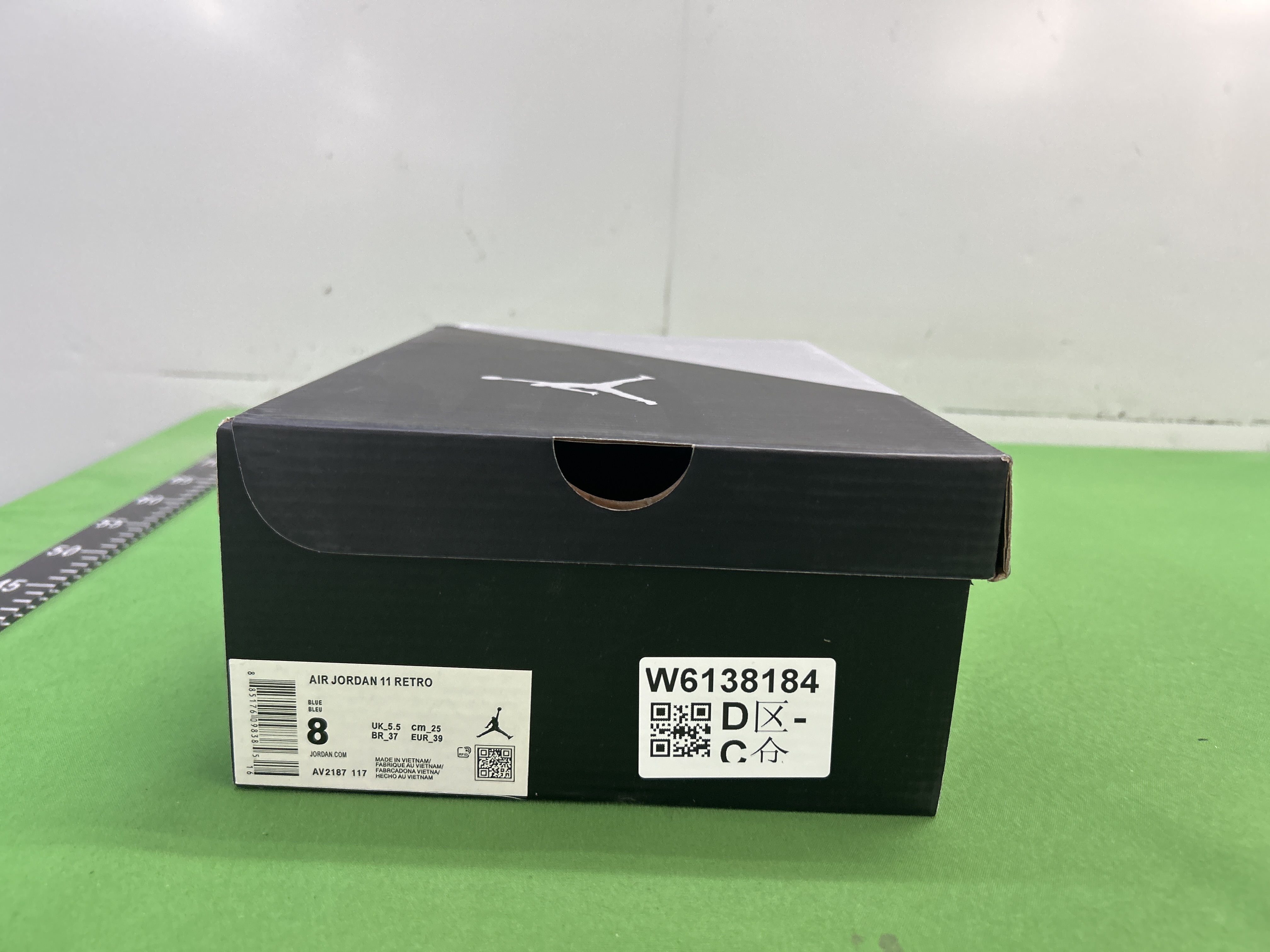 QC Photo - Jordan 11 (9+ Colors)