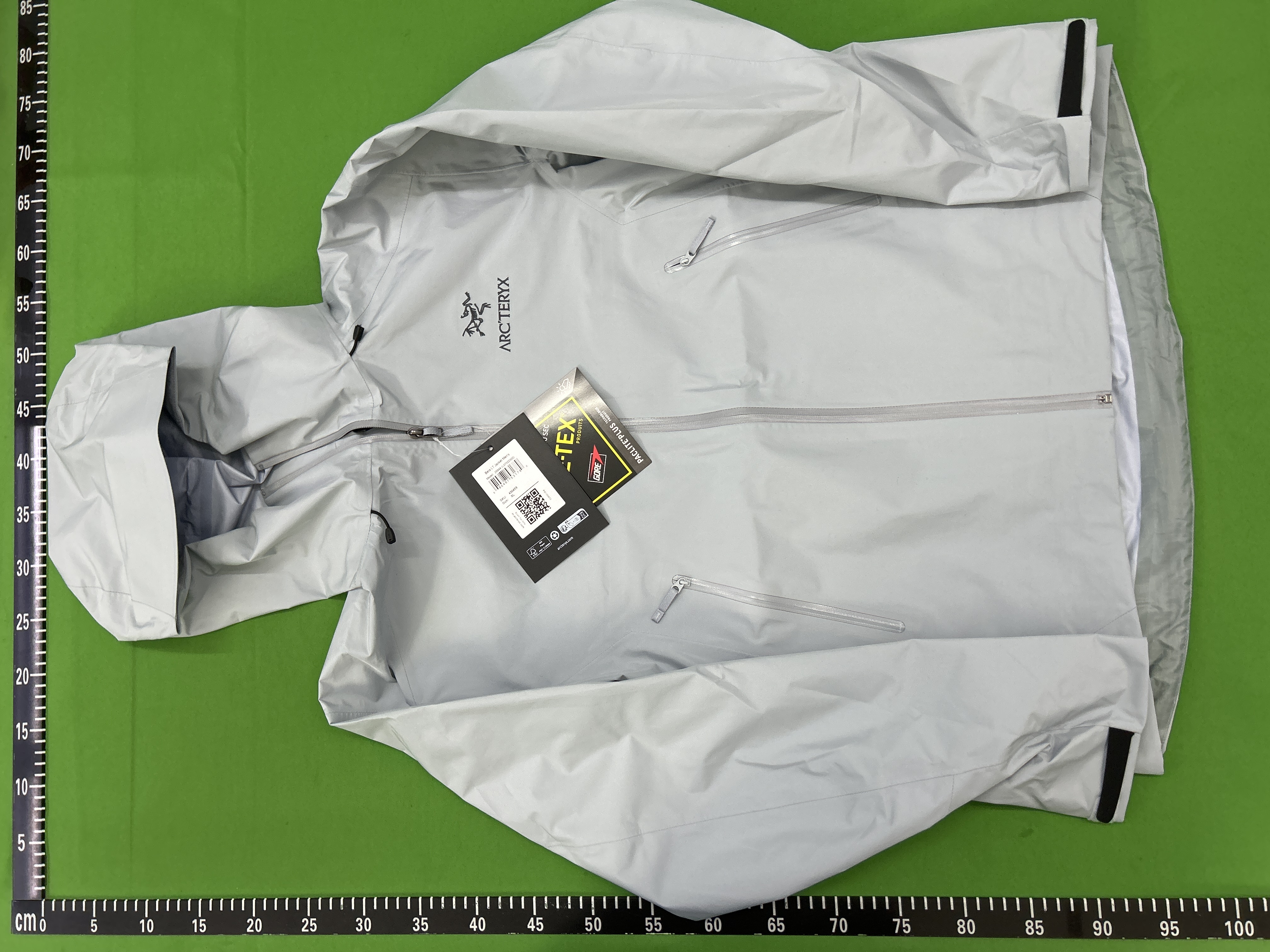 QC Photo - Arc'teryx x Beams Beta Jacket #1