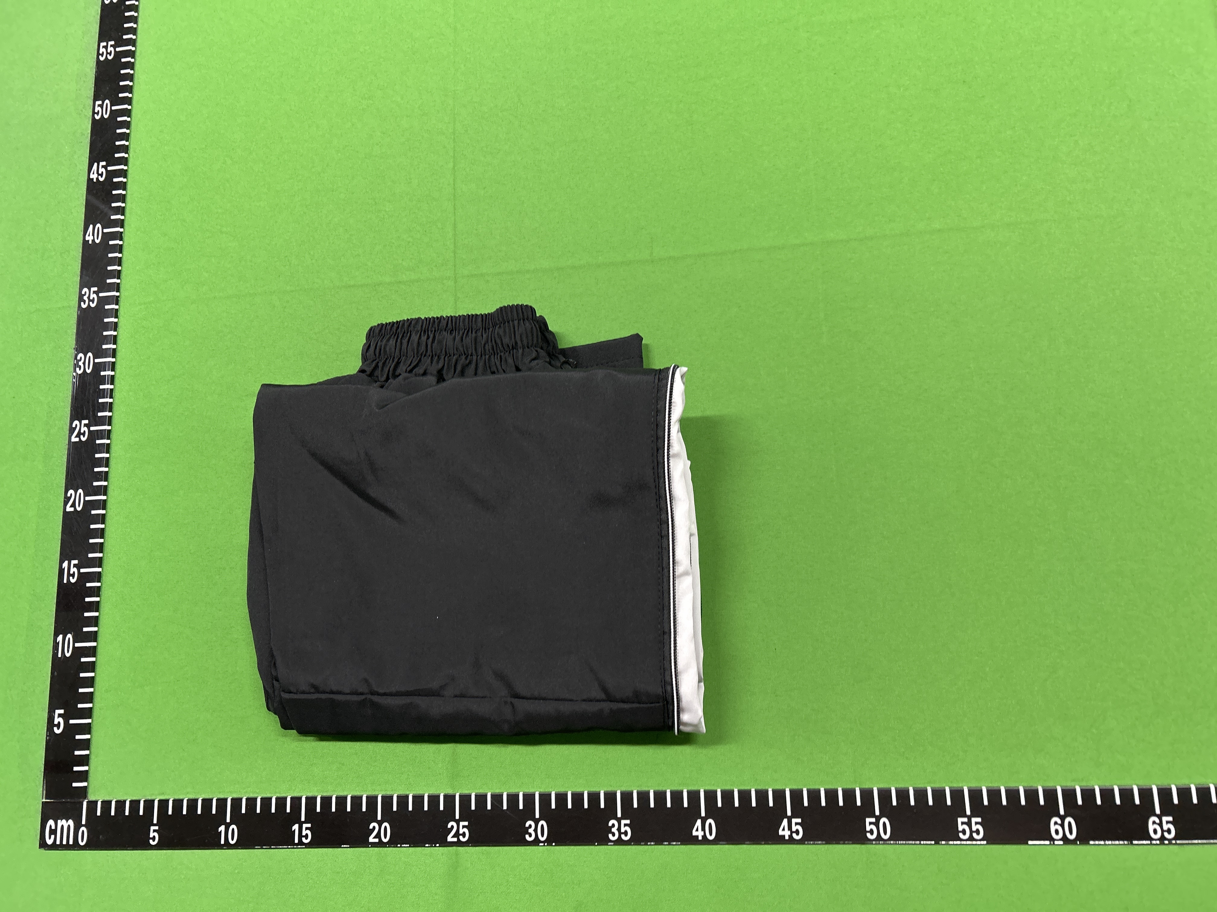 QC Photo - Nike Baggy Track Pants