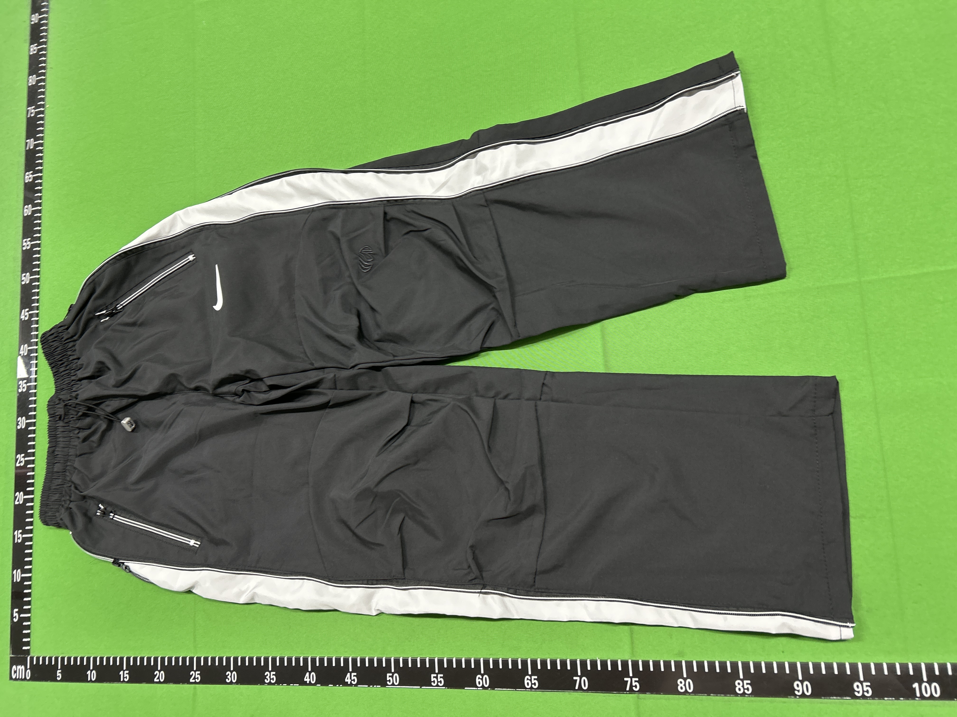 QC Photo - Nike Baggy Track Pants
