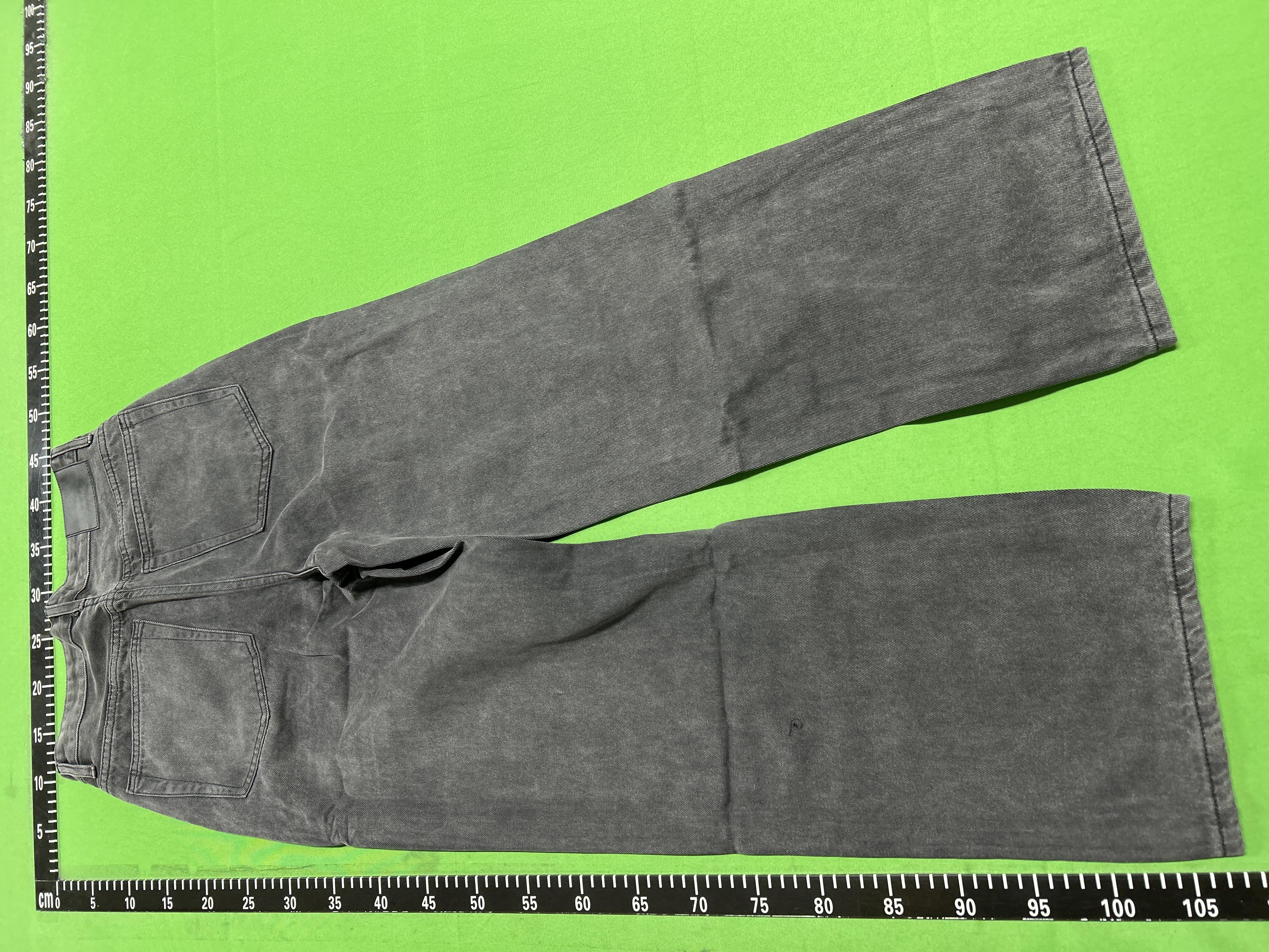 QC Photo - Vuja De 009 WES Grey Baggy Washed Jeans