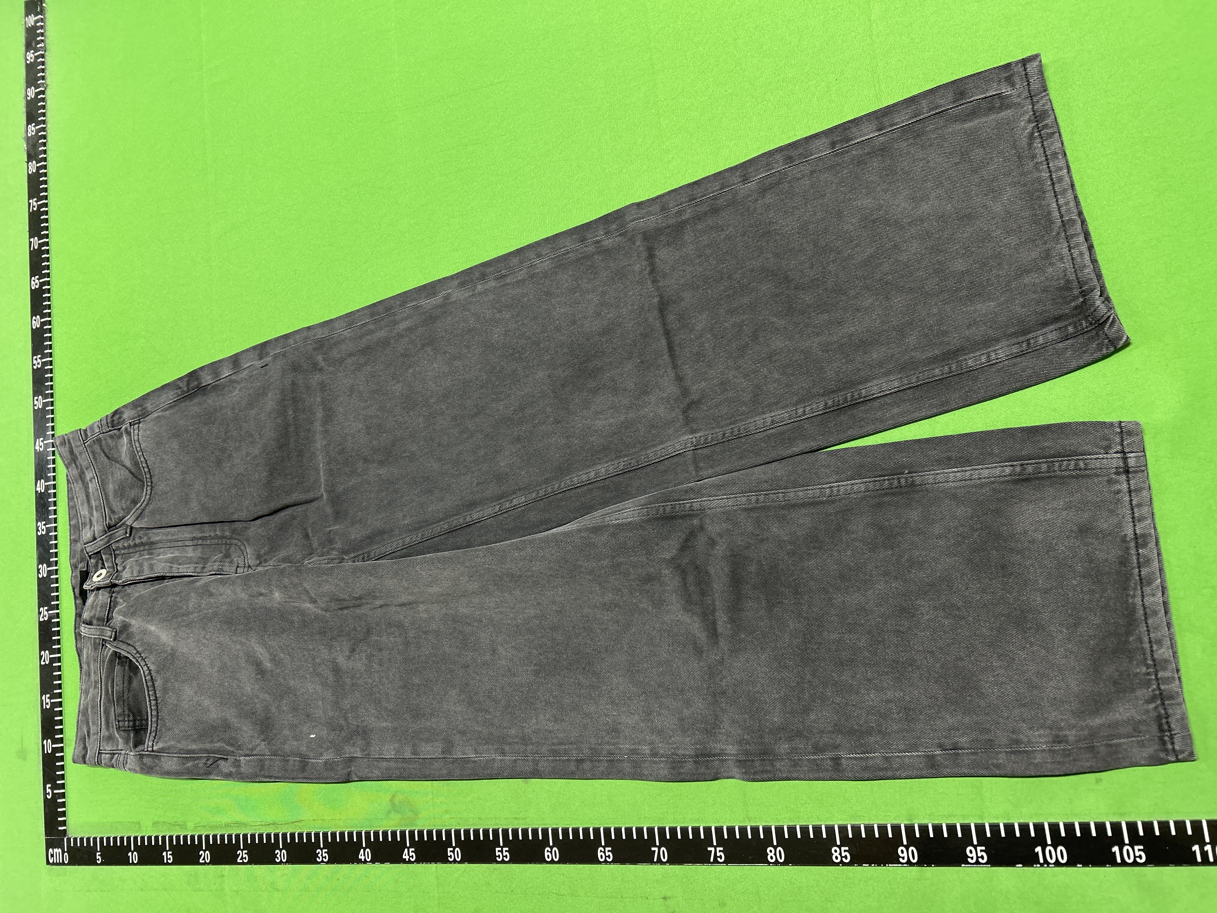 QC Photo - Vuja De 009 WES Grey Baggy Washed Jeans