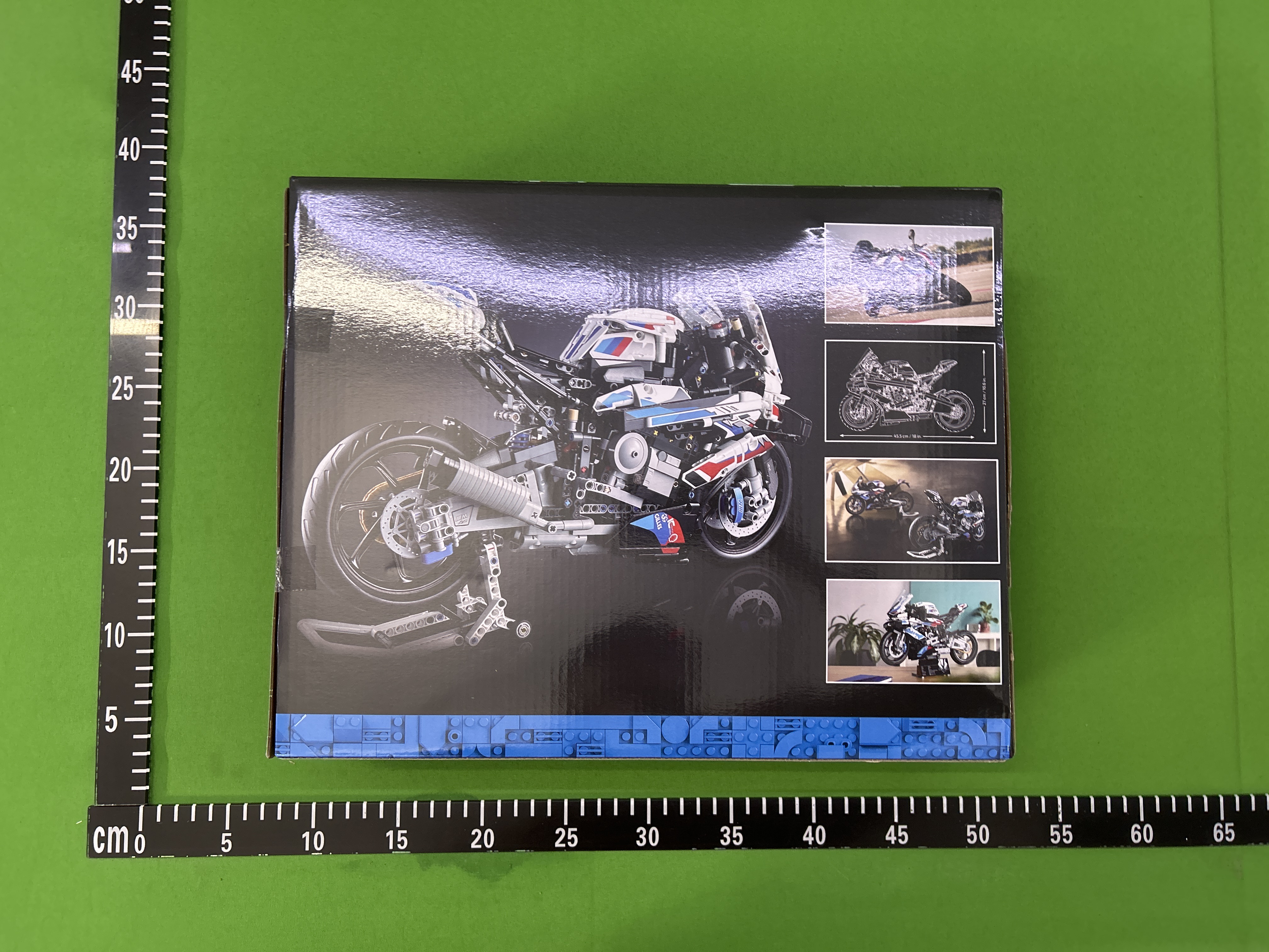 QC Photo - Lego BMW M 1000 RR