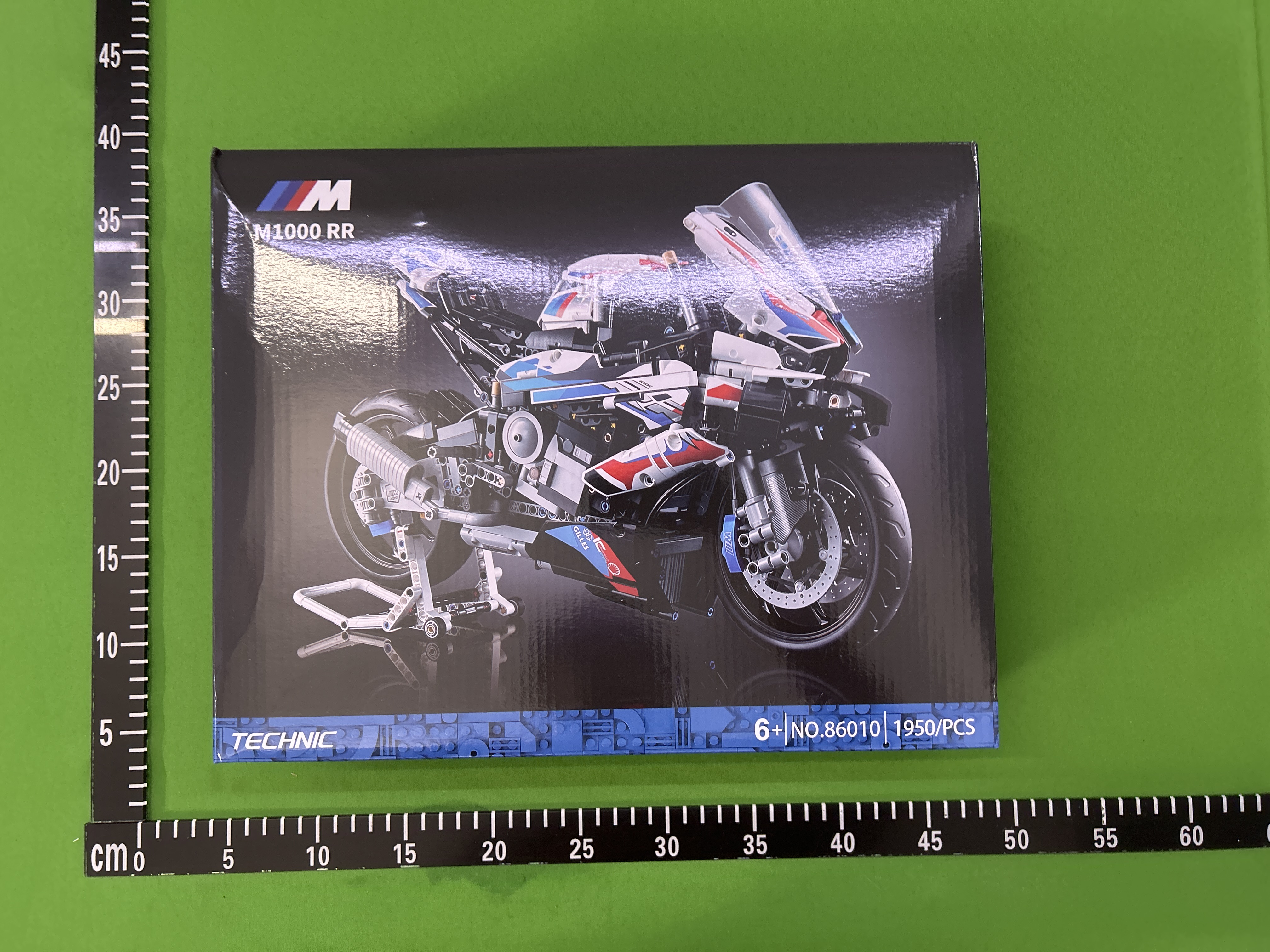 QC Photo - Lego BMW M 1000 RR